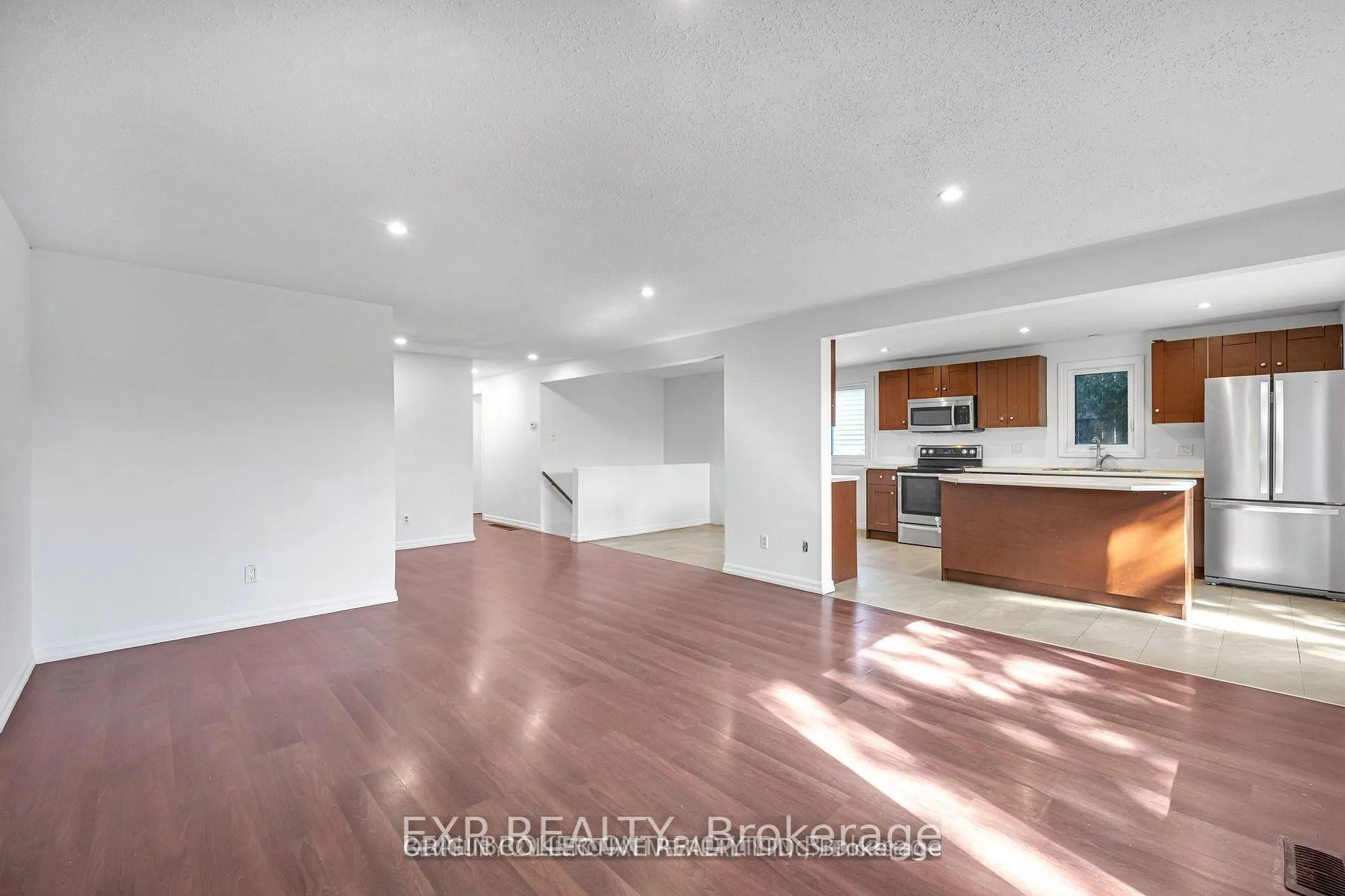 Photo 4 of 63 Wheatfield Crescent, Kitchener — HOMEH
