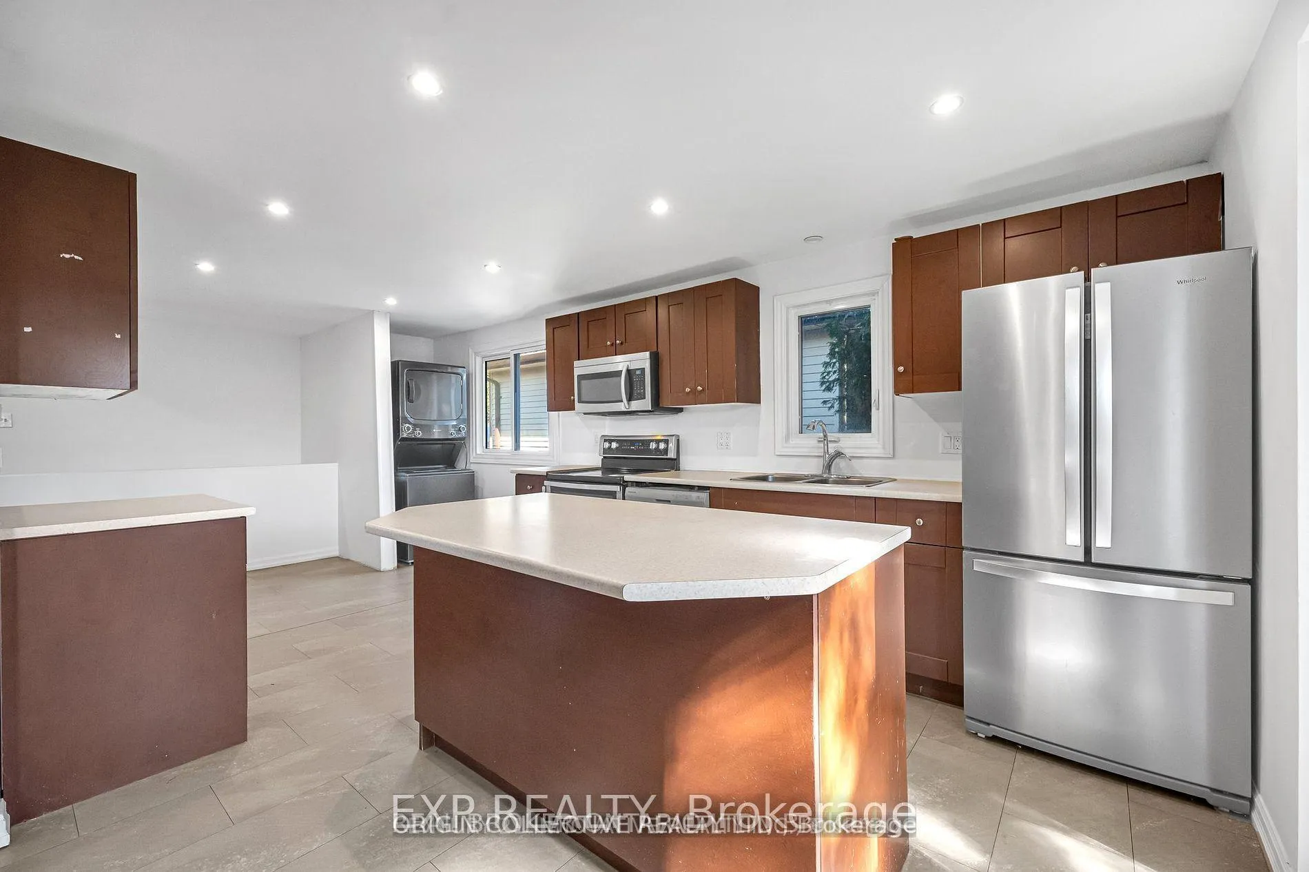 Photo 7 of 63 Wheatfield Crescent, Kitchener — HOMEH