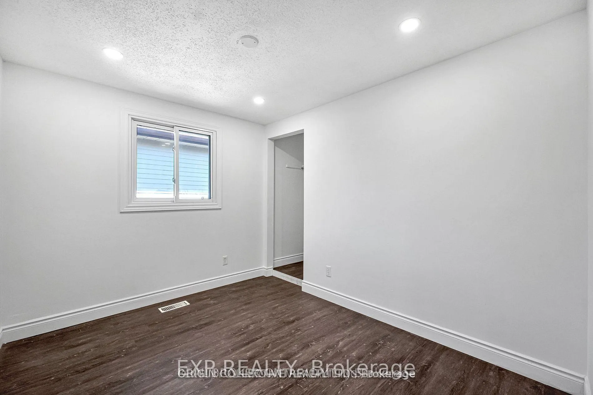 Photo 12 of 63 Wheatfield Crescent, Kitchener — HOMEH