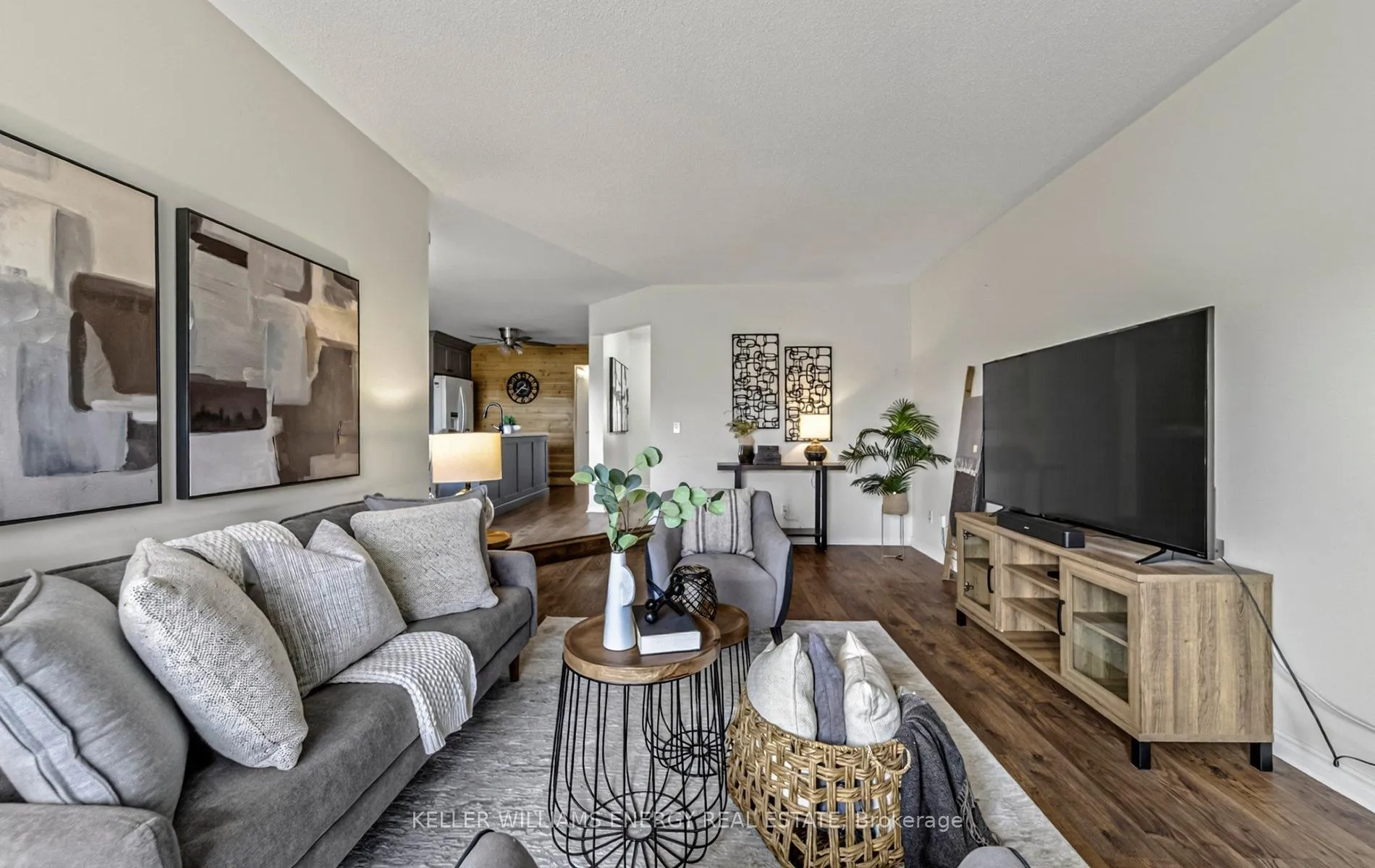 Photo 21 of 9 Bluehaven Court, Clarington, Bowmanville — HOMEH