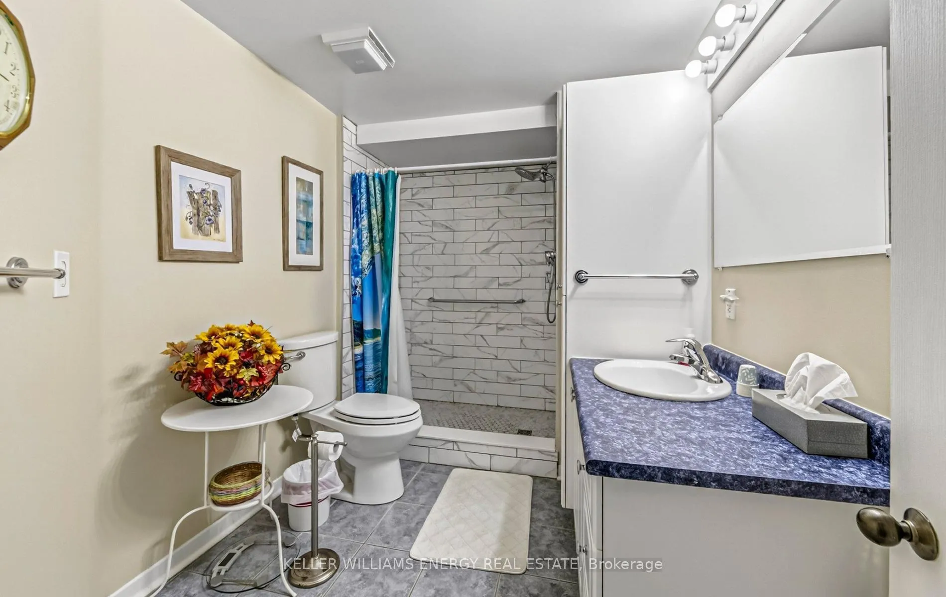 Photo 38 of 9 Bluehaven Court, Clarington, Bowmanville — HOMEH