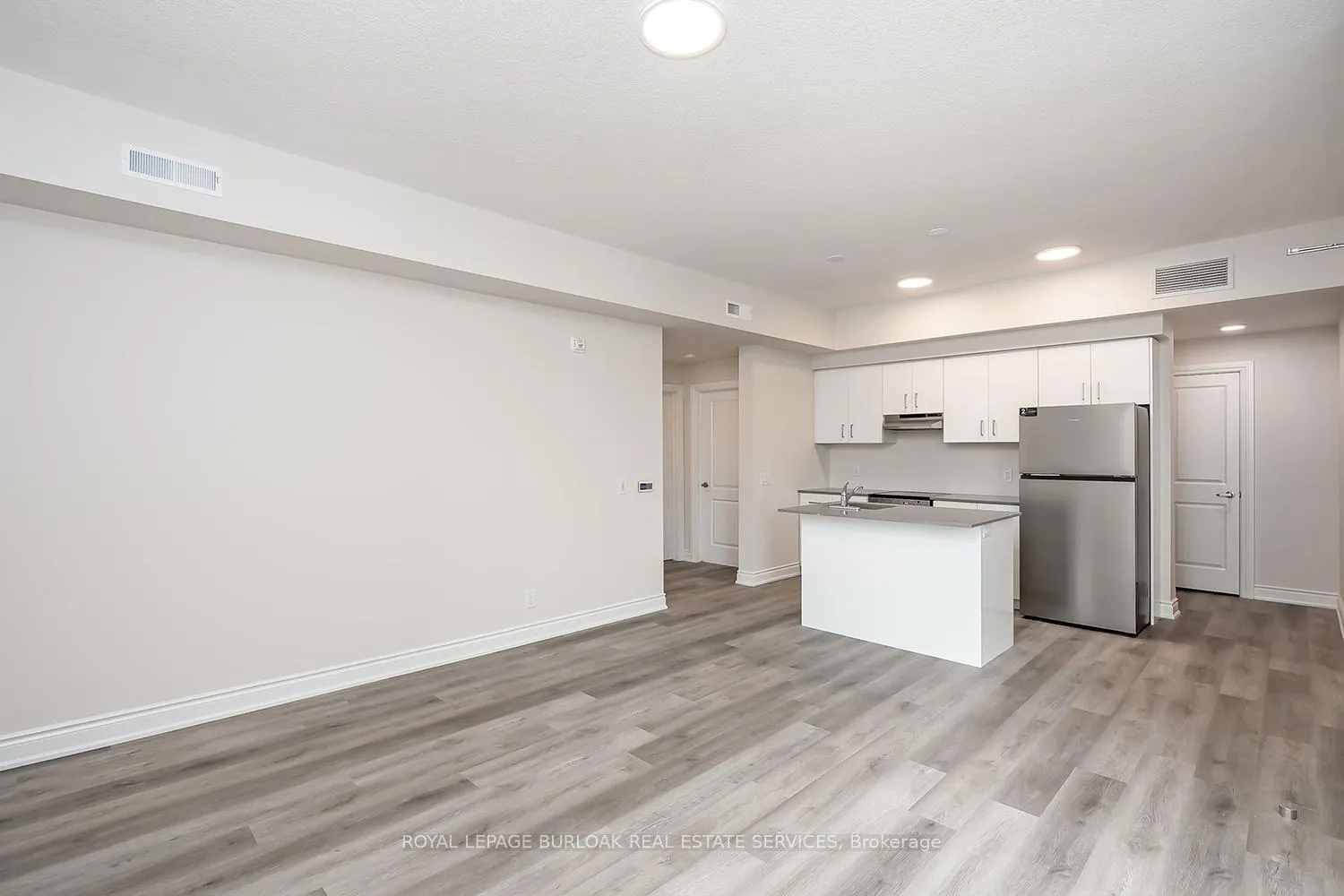 Photo 5 of Unit 3A, 259 King Street E, Hamilton, Stoney Creek — HOMEH