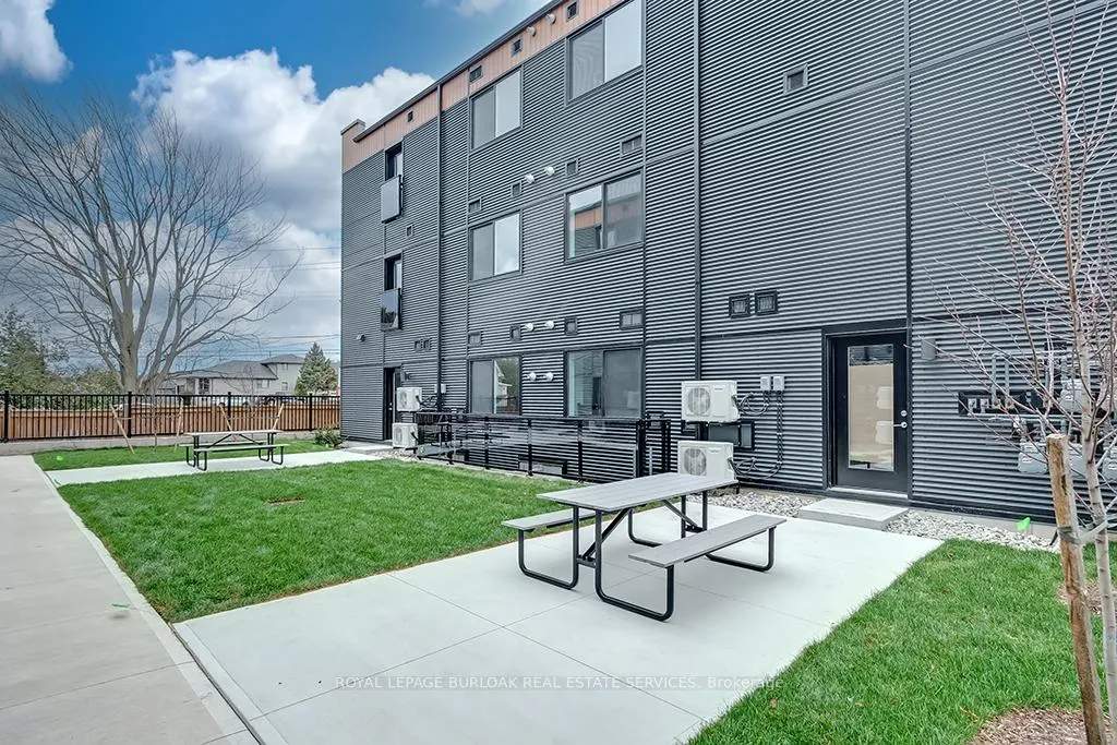 Photo 19 of Unit 3A, 259 King Street E, Hamilton, Stoney Creek — HOMEH