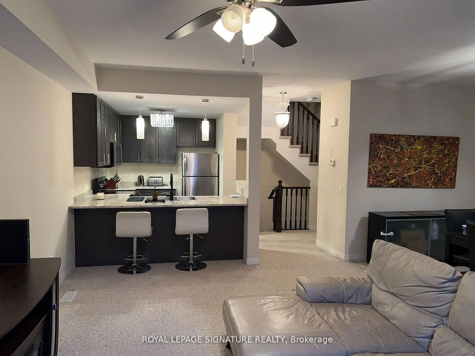 Photo 9 of 10 Waterview Drive, Hamilton, Lakeshore — HOMEH