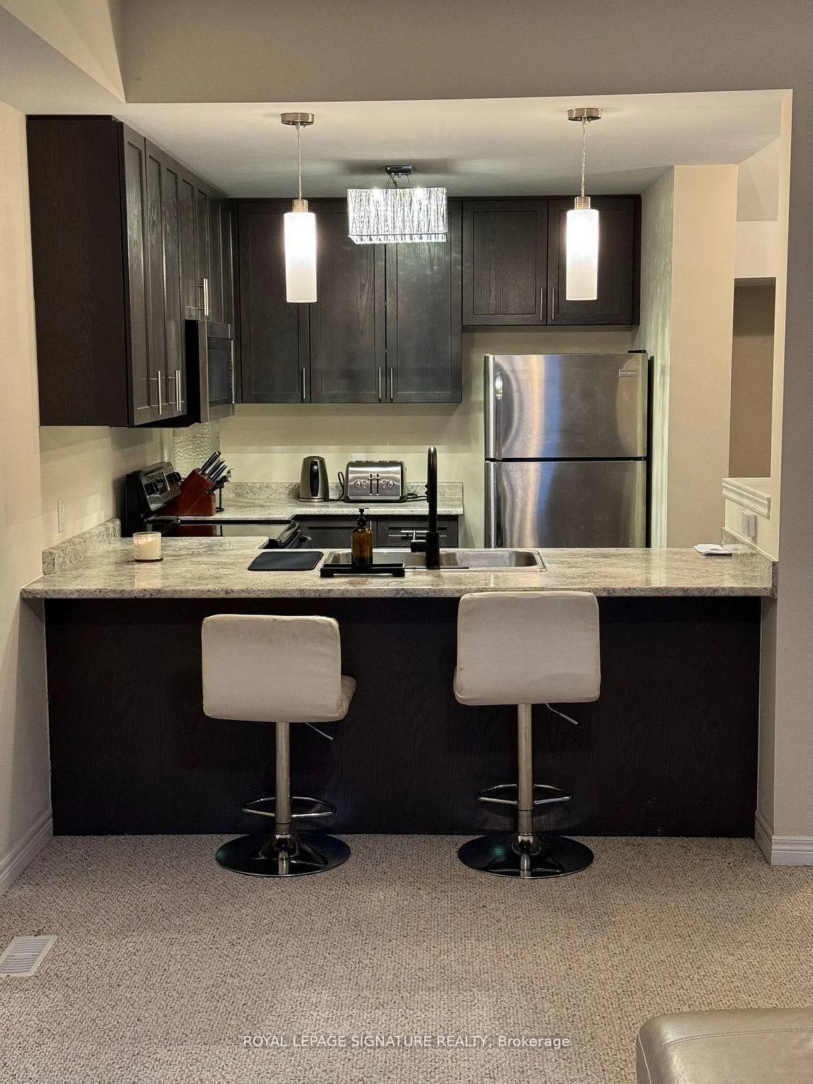 Photo 10 of 10 Waterview Drive, Hamilton, Lakeshore — HOMEH