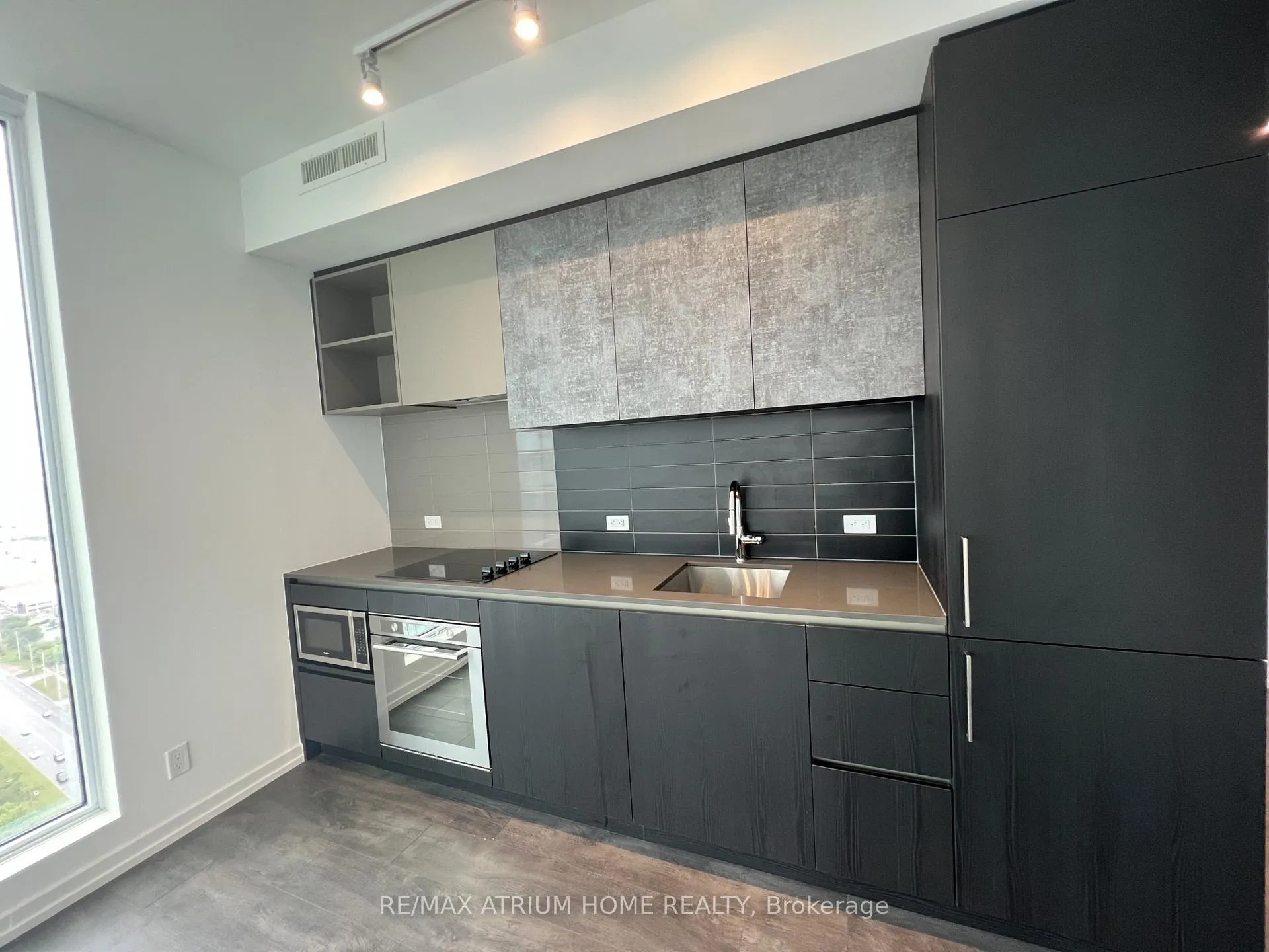 Photo 3 of Unit 3906, 7890 Jane Street, Vaughan, Vaughan Corporate Centre — HOMEH