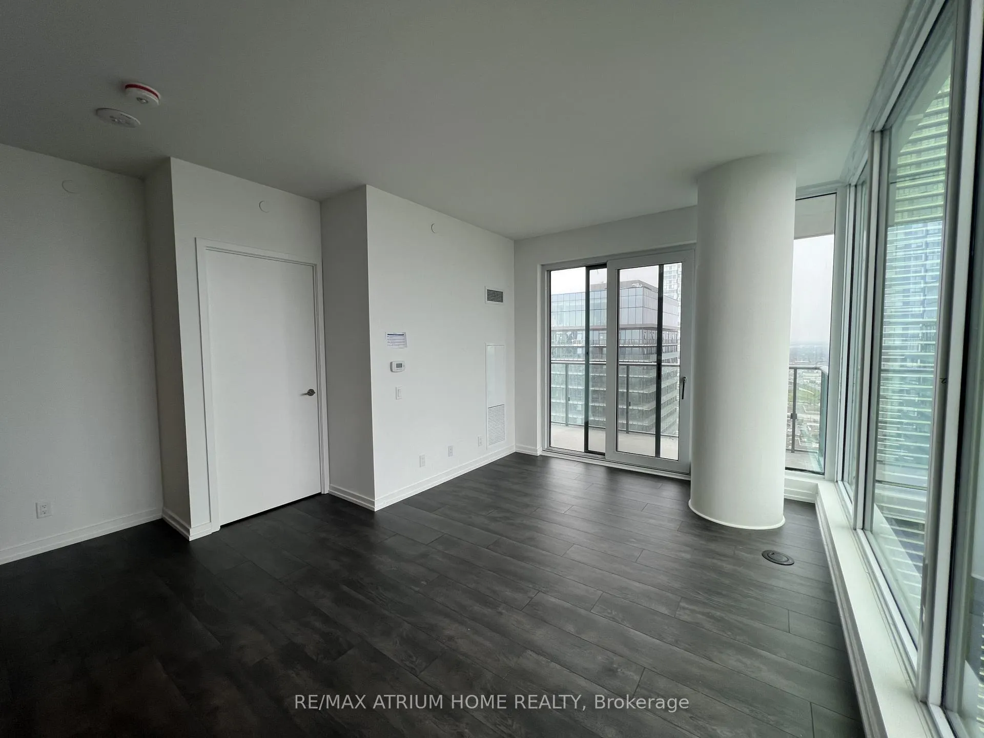Photo 5 of Unit 3906, 7890 Jane Street, Vaughan, Vaughan Corporate Centre — HOMEH