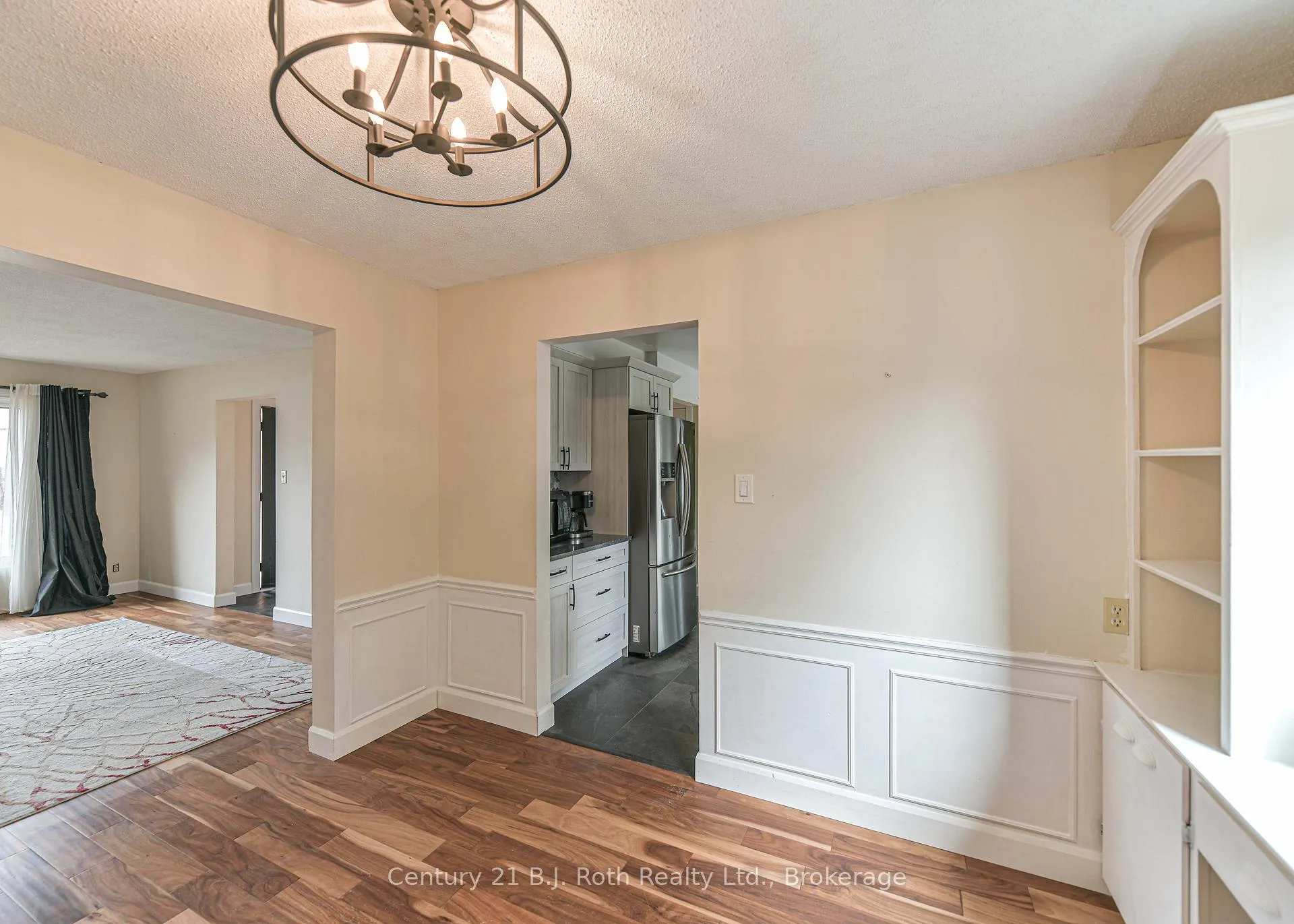Photo 13 of 8 Carmichael Court, Orillia — HOMEH