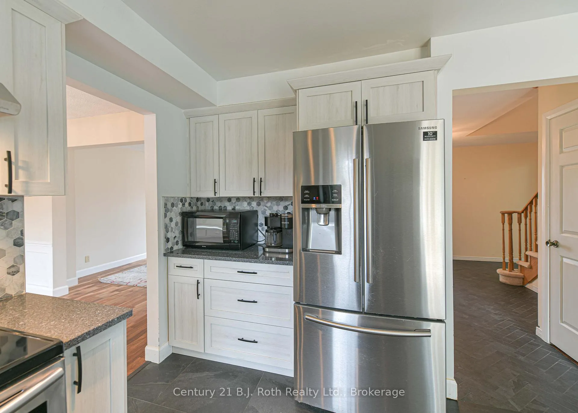 Photo 15 of 8 Carmichael Court, Orillia — HOMEH