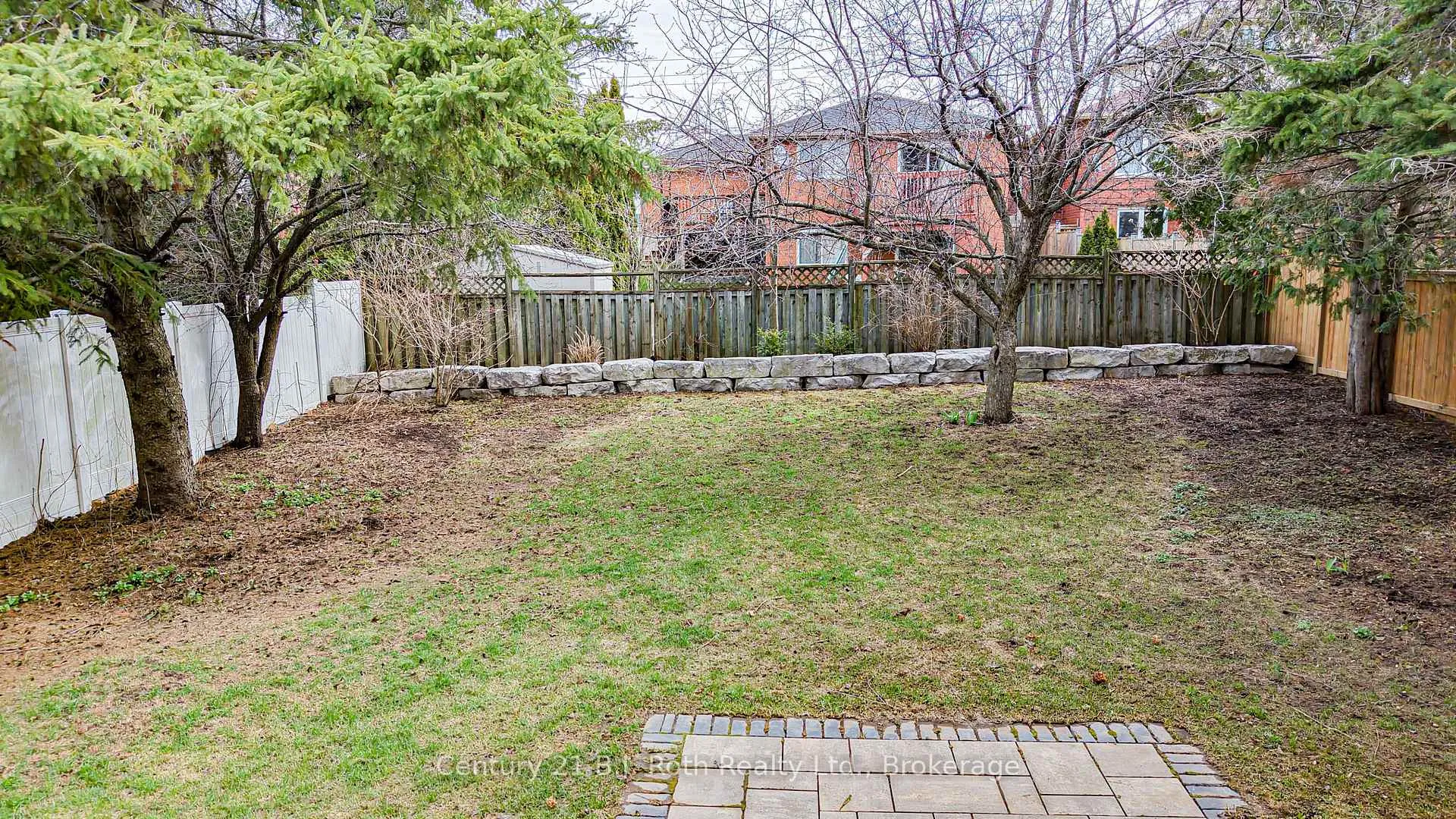 Photo 17 of 8 Carmichael Court, Orillia — HOMEH