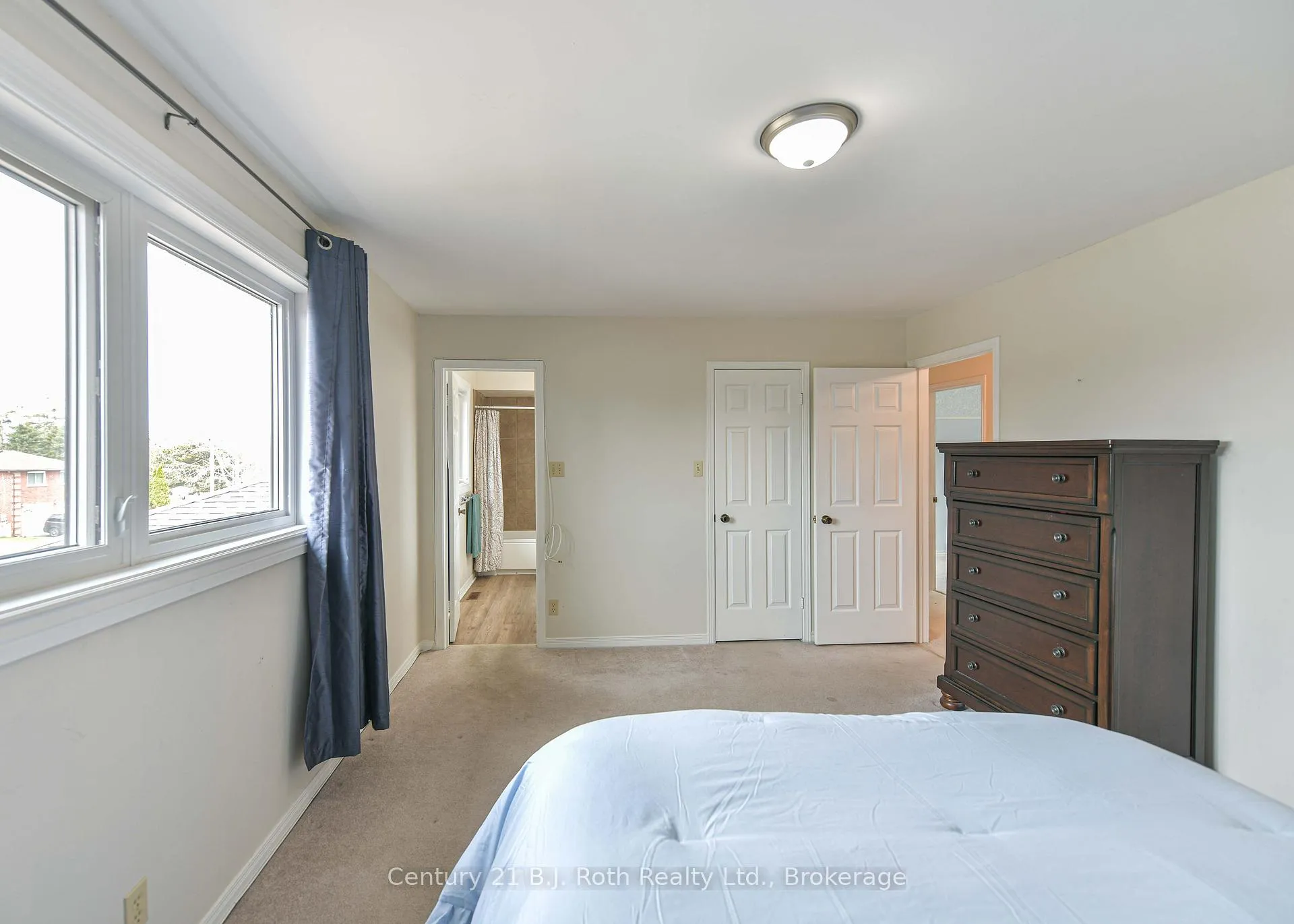 Photo 24 of 8 Carmichael Court, Orillia — HOMEH