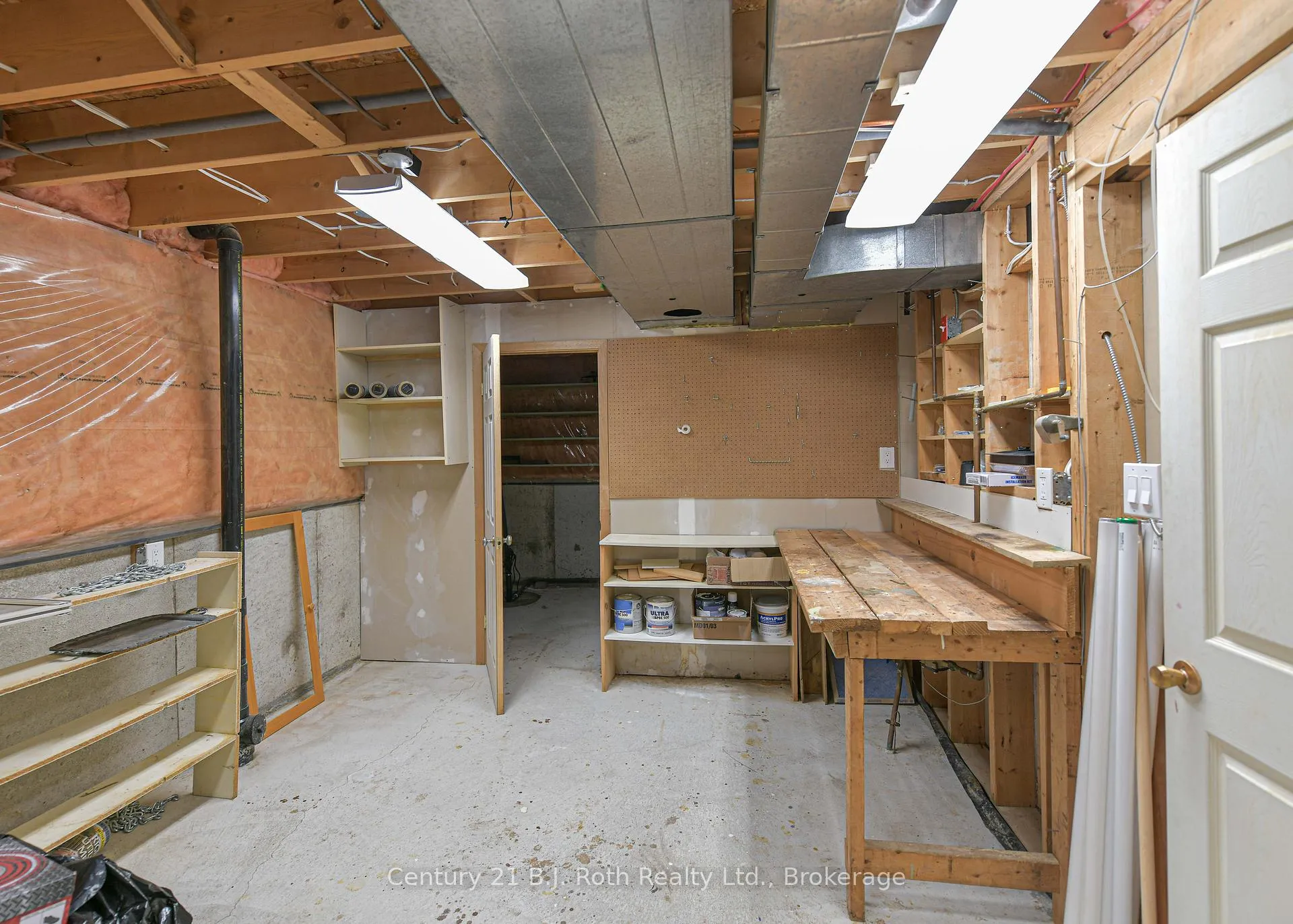 Photo 36 of 8 Carmichael Court, Orillia — HOMEH