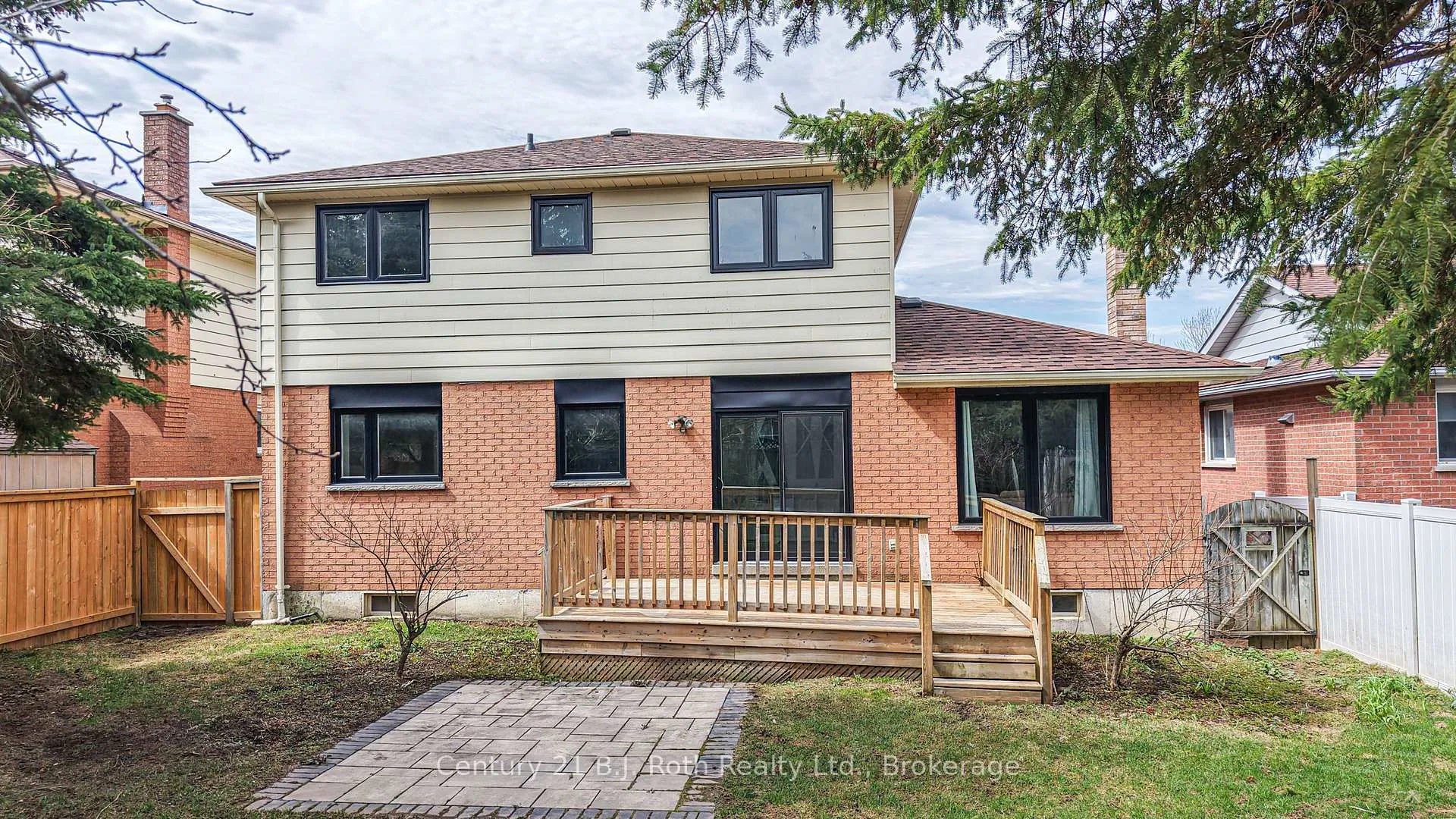 Photo 40 of 8 Carmichael Court, Orillia — HOMEH