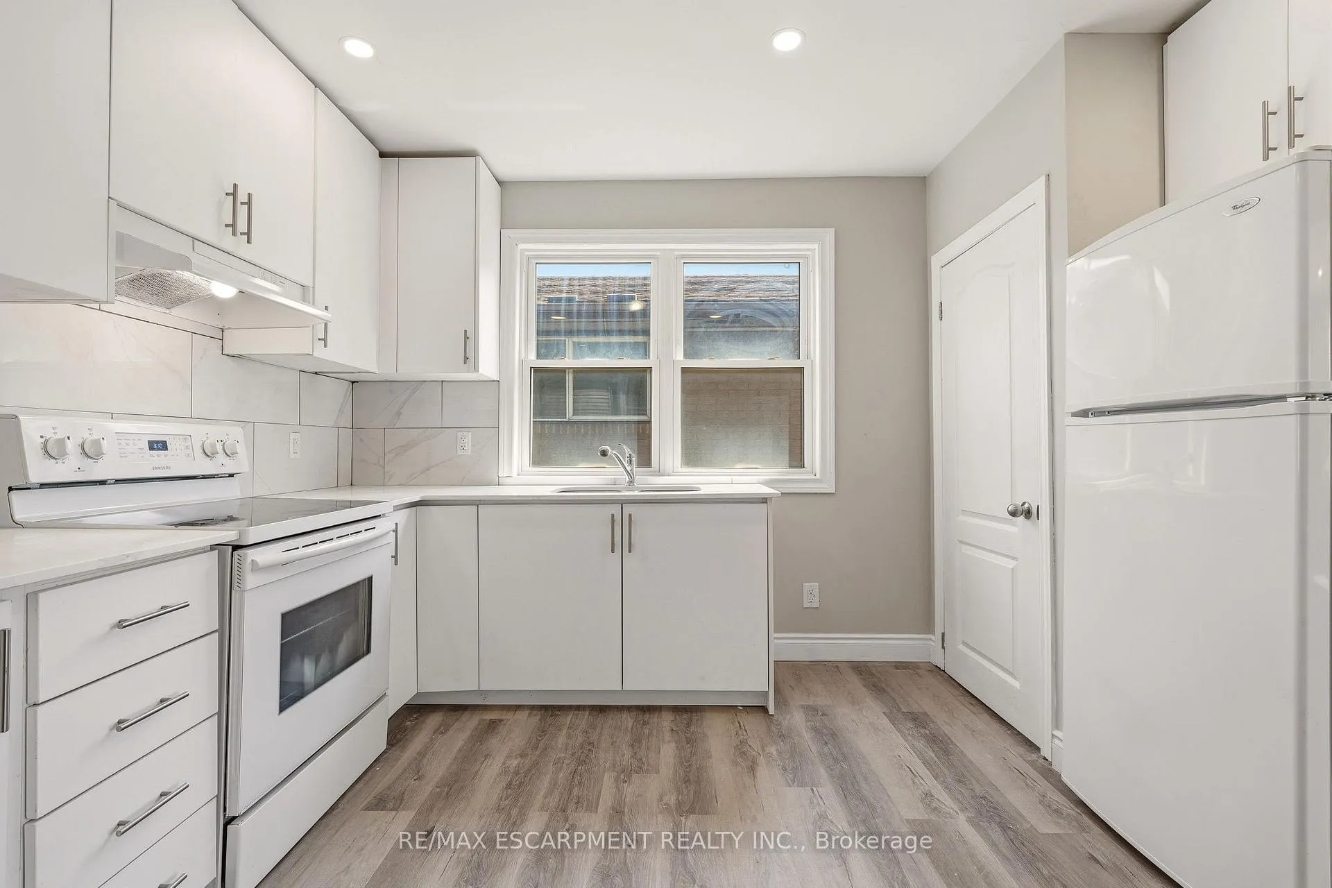 Photo 10 of 267 Vansitmart Avenue, Hamilton, McQuesten — HOMEH