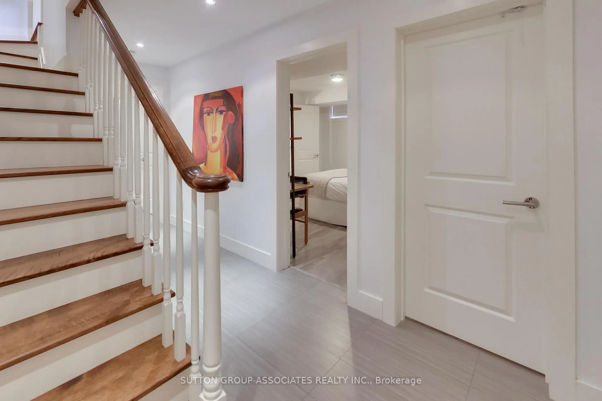 Photo 32 of 29 Anderson Avenue, Toronto, Yonge-Eglinton — HOMEH