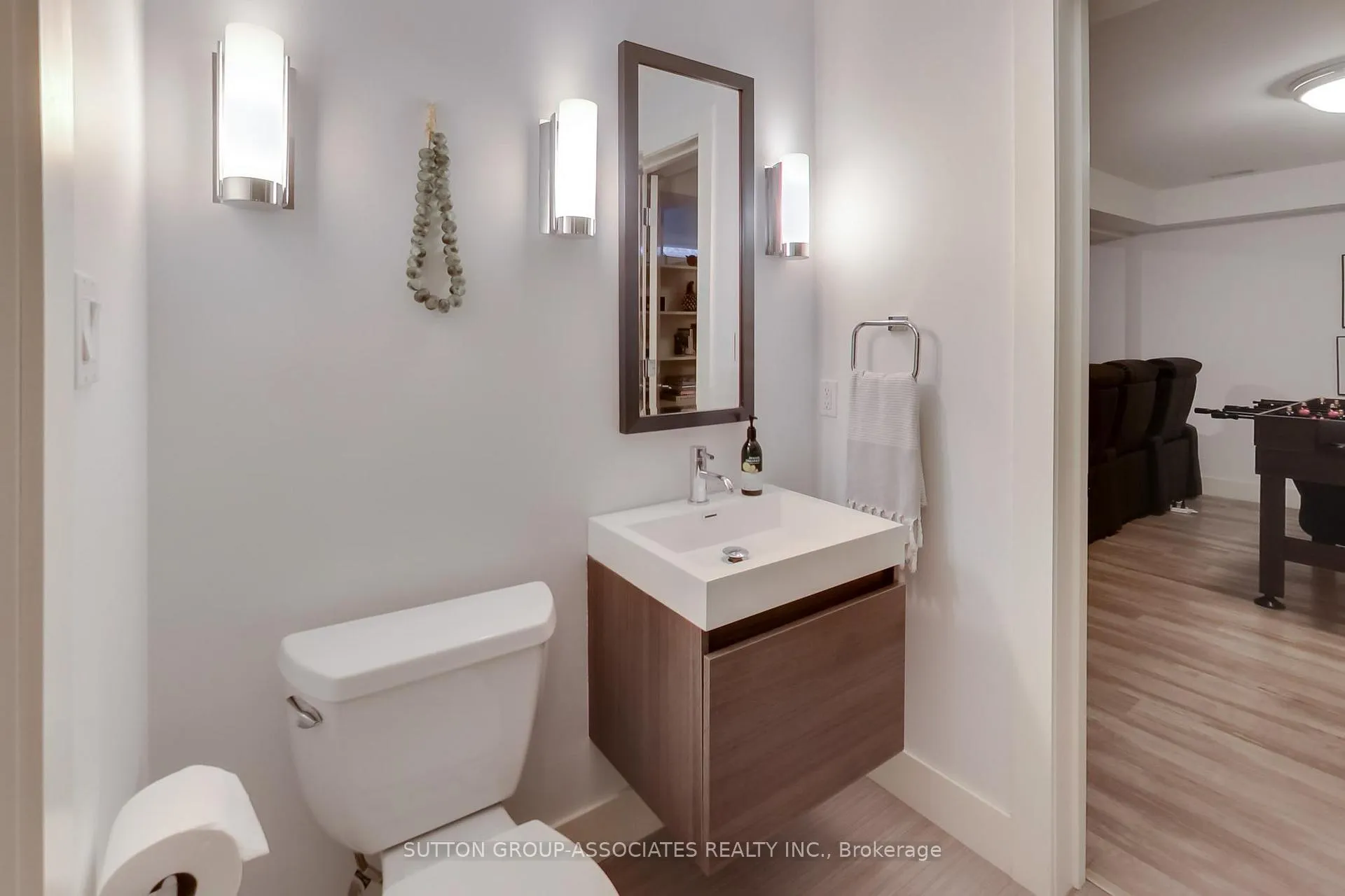 Photo 35 of 29 Anderson Avenue, Toronto, Yonge-Eglinton — HOMEH