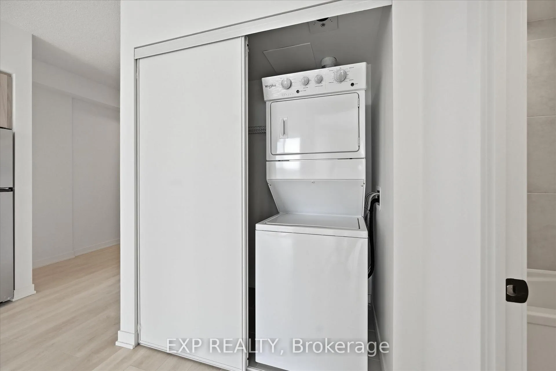 Photo 9 of Unit D702, 4878 Powers Common, Burlington, Alton — HOMEH