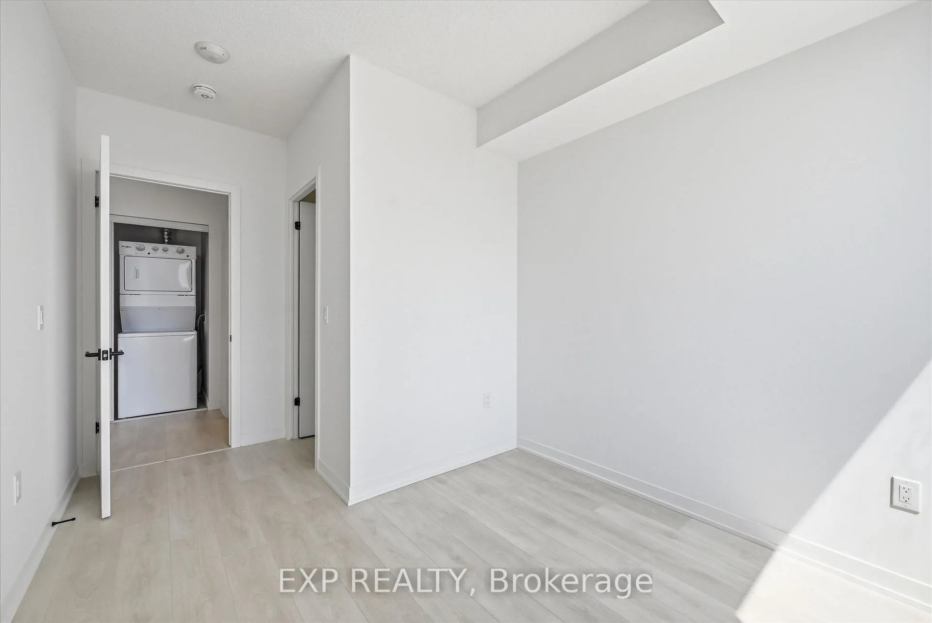 Photo 11 of Unit D702, 4878 Powers Common, Burlington, Alton — HOMEH