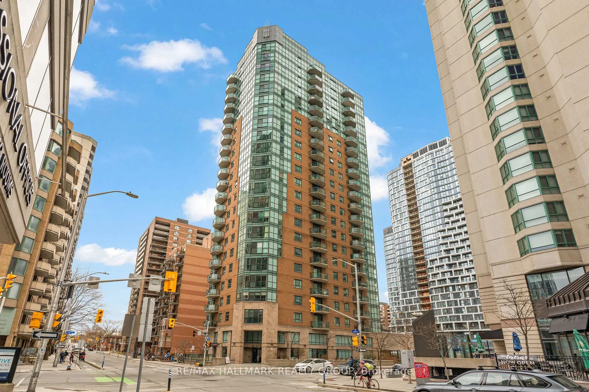Photo 1 of Unit 2103, 445 Laurier Avenue W, Ottawa, Ottawa Centre — HOMEH