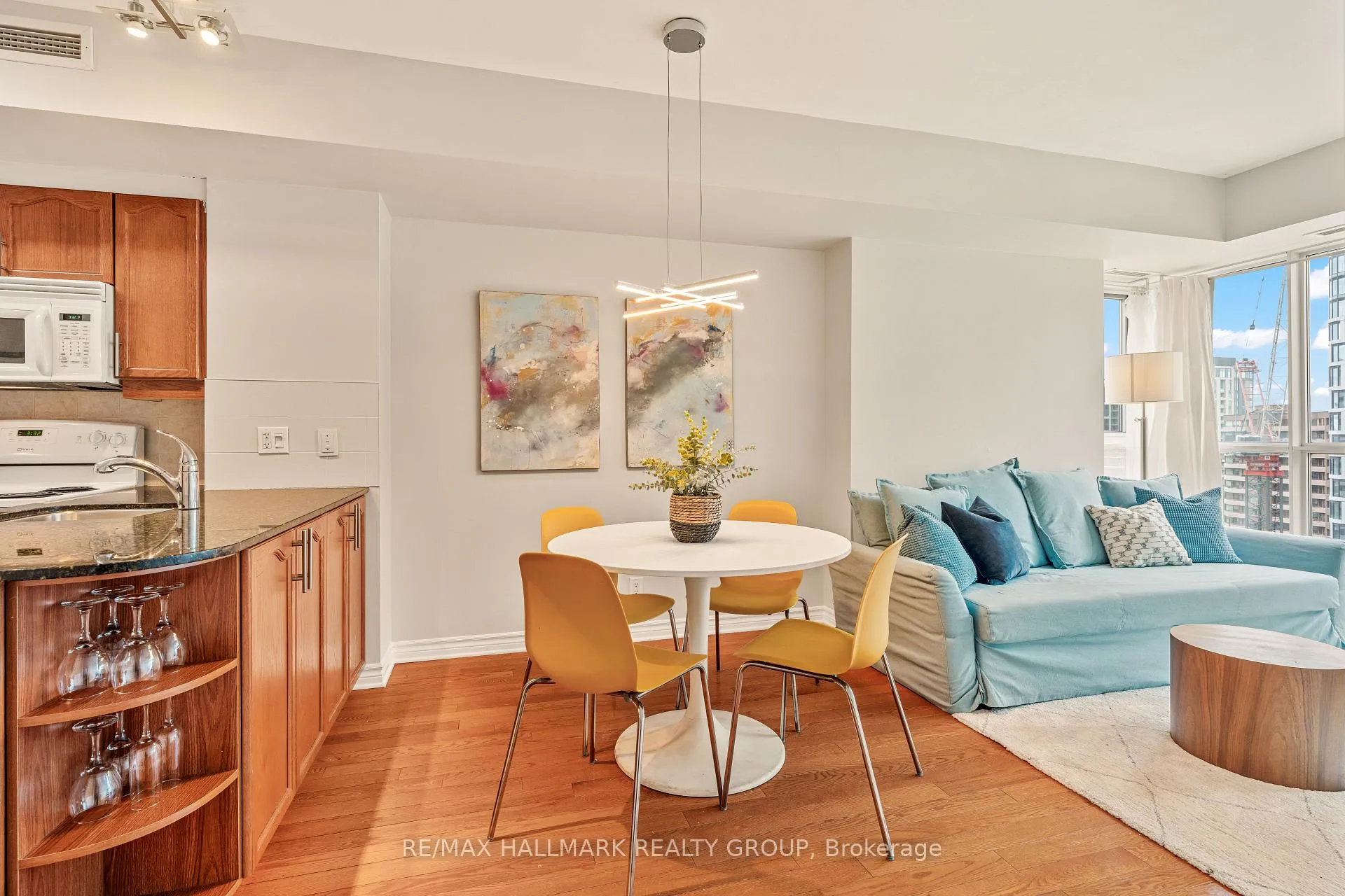 Photo 17 of Unit 2103, 445 Laurier Avenue W, Ottawa, Ottawa Centre — HOMEH