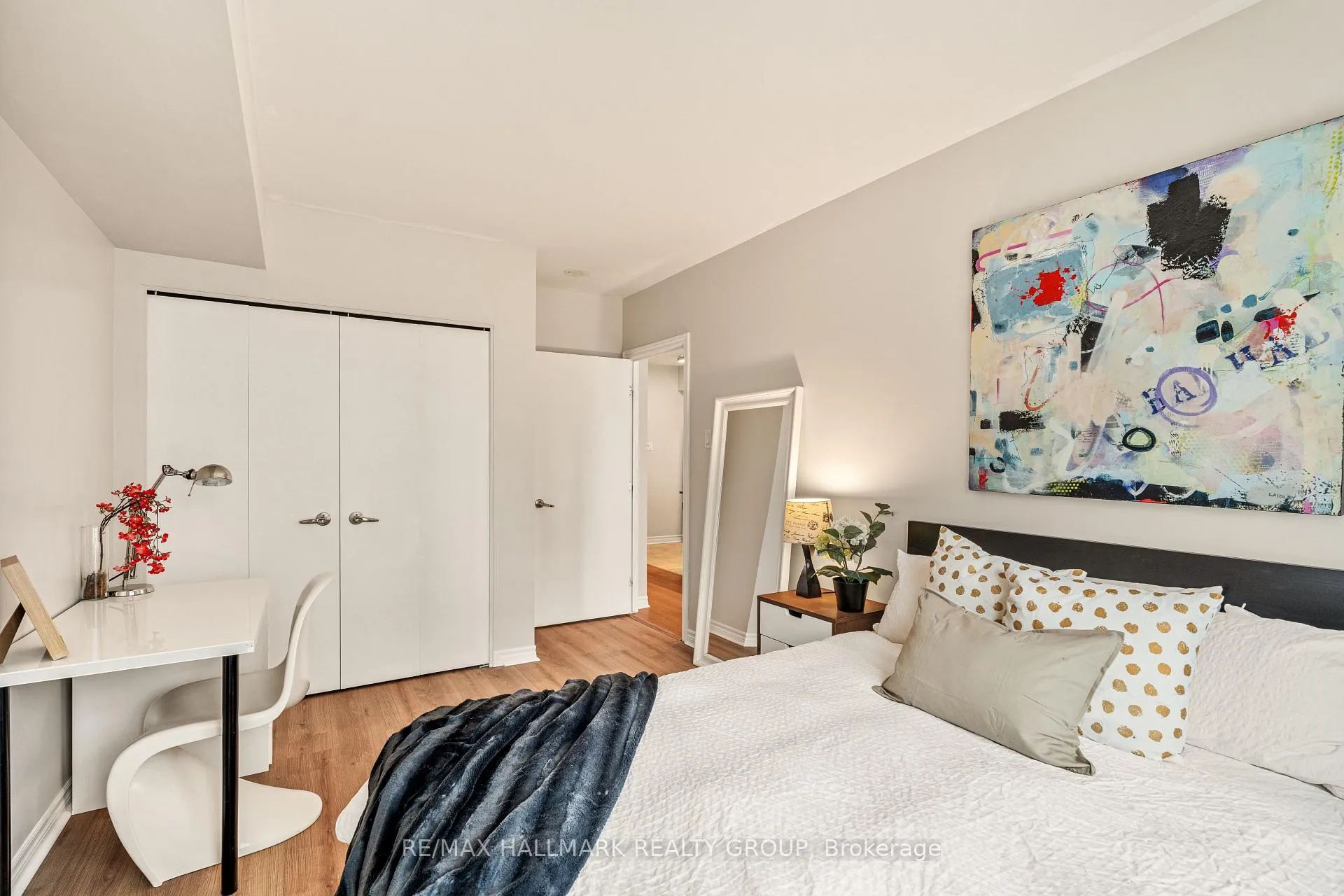 Photo 24 of Unit 2103, 445 Laurier Avenue W, Ottawa, Ottawa Centre — HOMEH
