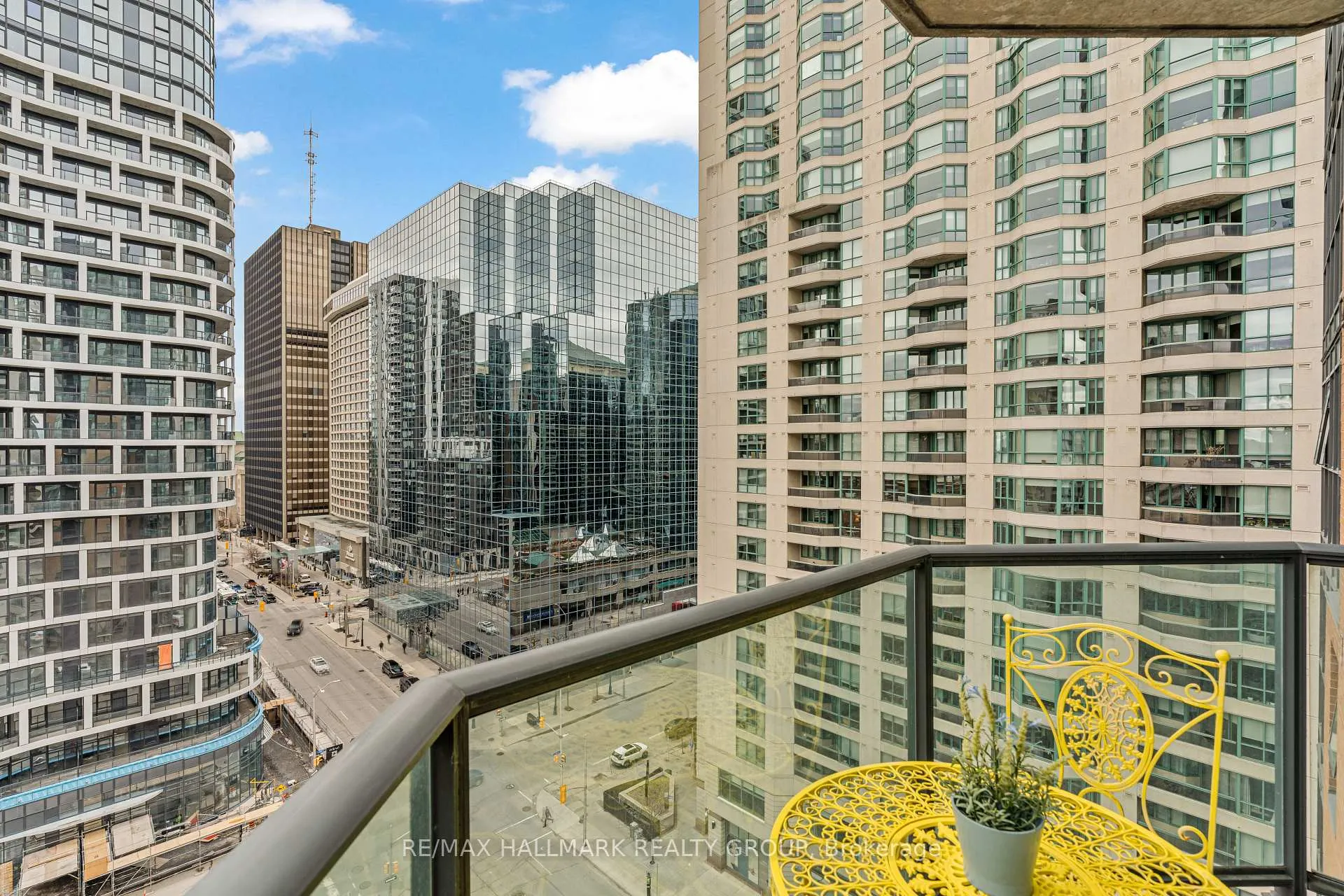 Photo 30 of Unit 2103, 445 Laurier Avenue W, Ottawa, Ottawa Centre — HOMEH