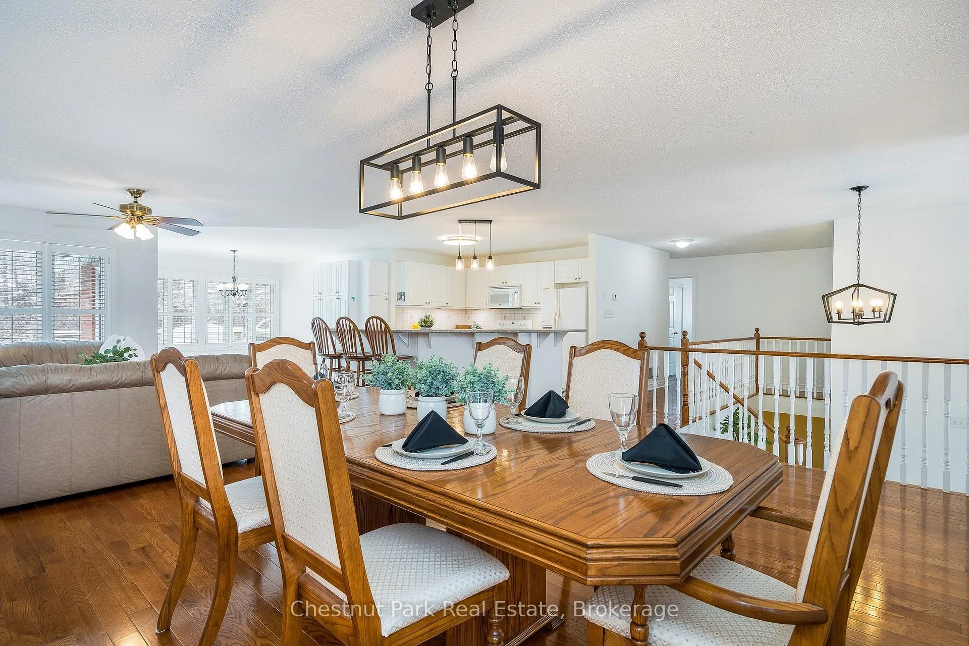 Photo 17 of 16 Green Pine Crescent, Wasaga Beach — HOMEH
