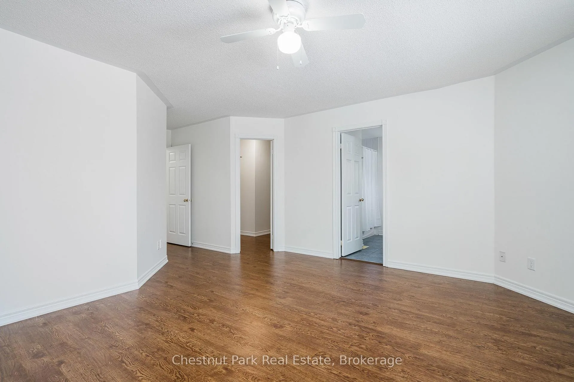Photo 23 of 16 Green Pine Crescent, Wasaga Beach — HOMEH