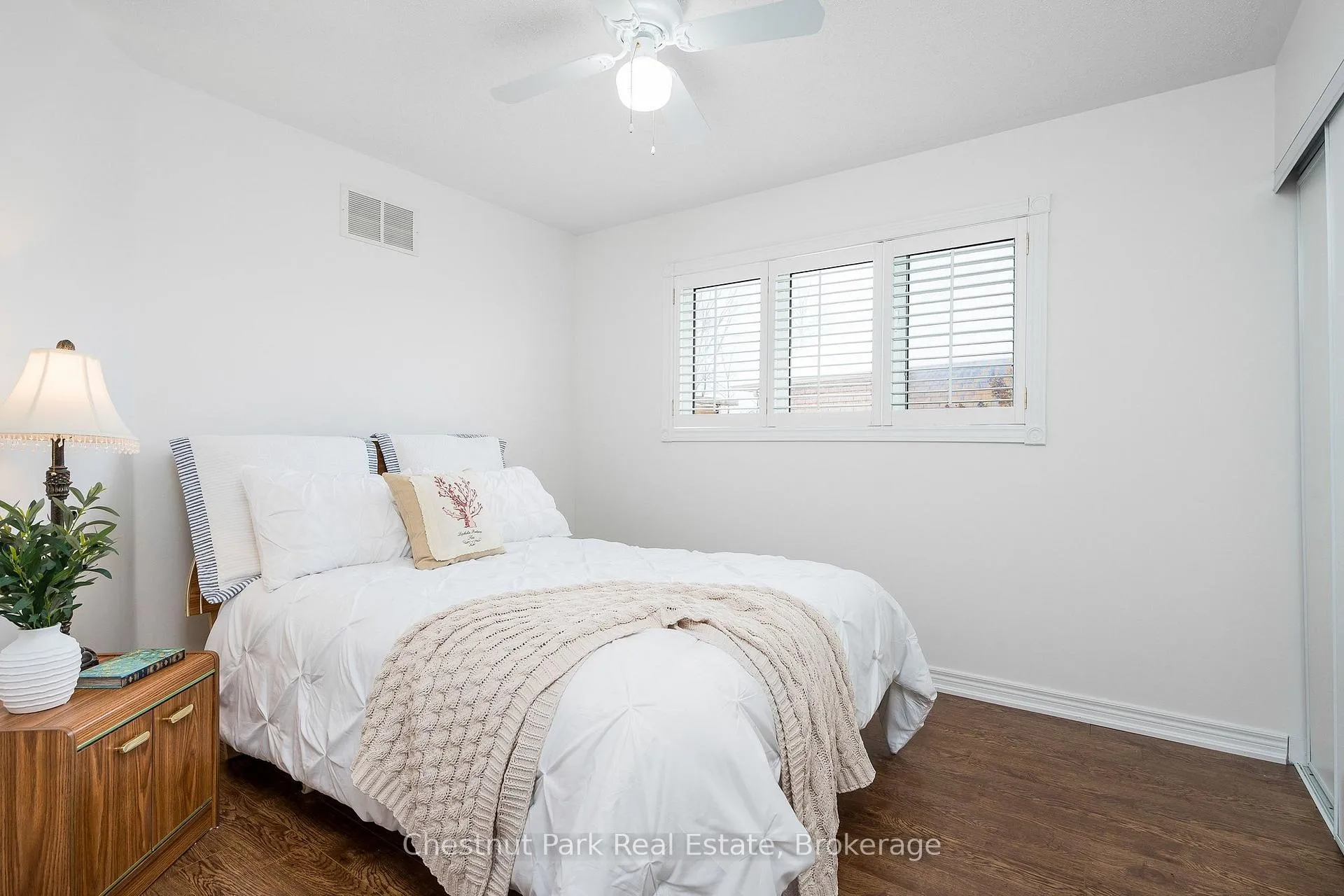Photo 27 of 16 Green Pine Crescent, Wasaga Beach — HOMEH