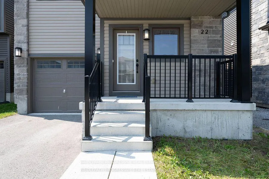 Photo 2 of 22 Alaskan Heights, Barrie, Holly — HOMEH