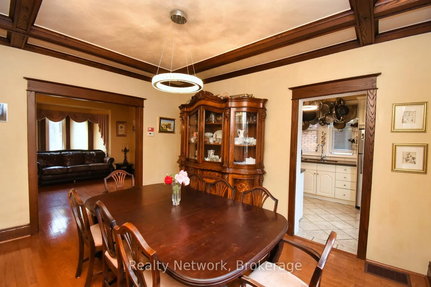 Photo 6 of 522 Aberdeen Avenue, Hamilton, Kirkendall — HOMEH