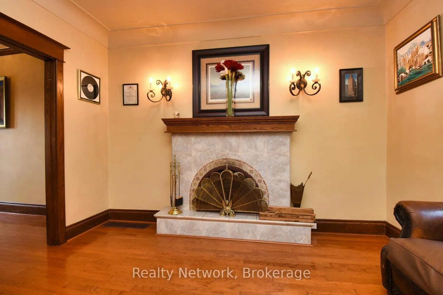 Photo 10 of 522 Aberdeen Avenue, Hamilton, Kirkendall — HOMEH