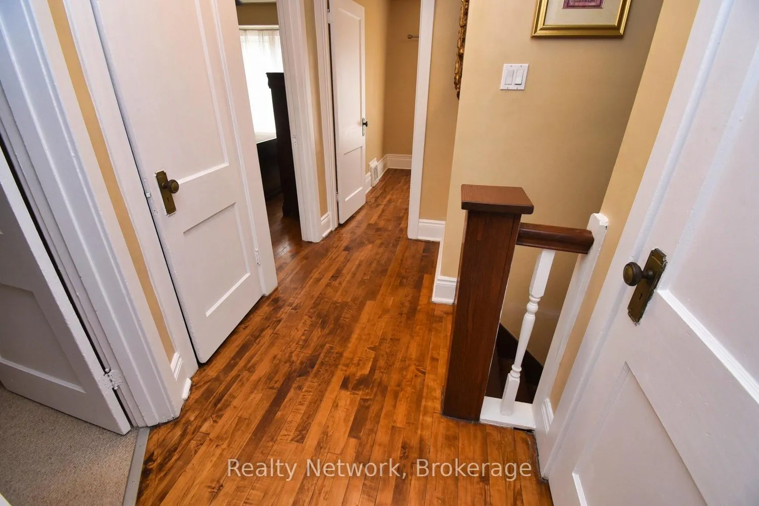 Photo 14 of 522 Aberdeen Avenue, Hamilton, Kirkendall — HOMEH