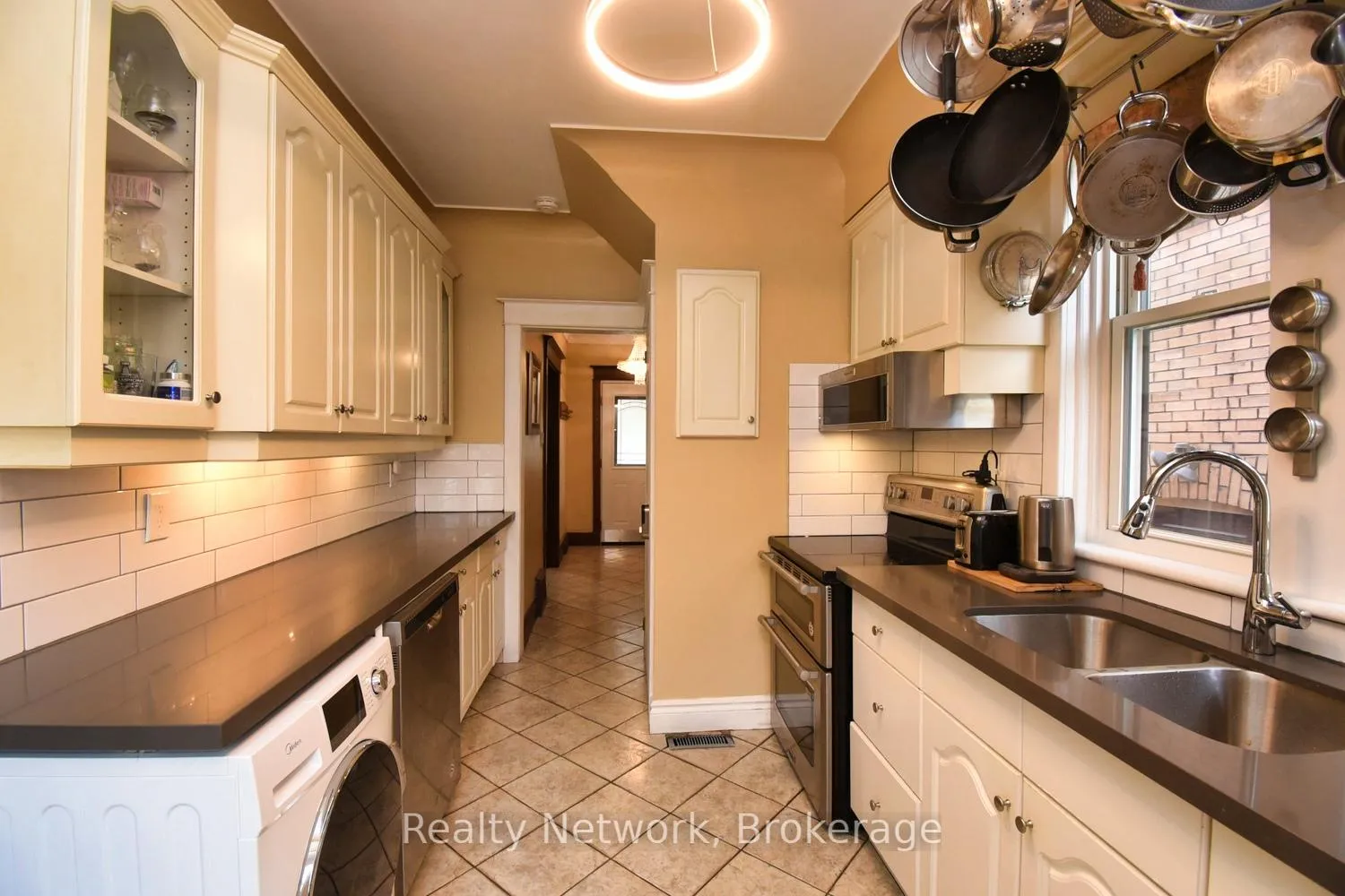 Photo 22 of 522 Aberdeen Avenue, Hamilton, Kirkendall — HOMEH