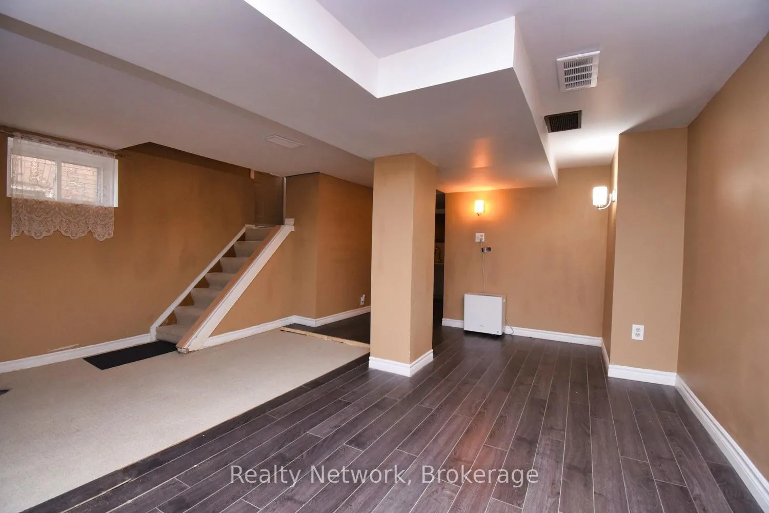 Photo 40 of 522 Aberdeen Avenue, Hamilton, Kirkendall — HOMEH