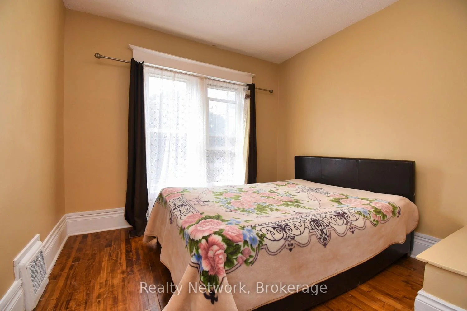 Photo 39 of 522 Aberdeen Avenue, Hamilton, Kirkendall — HOMEH