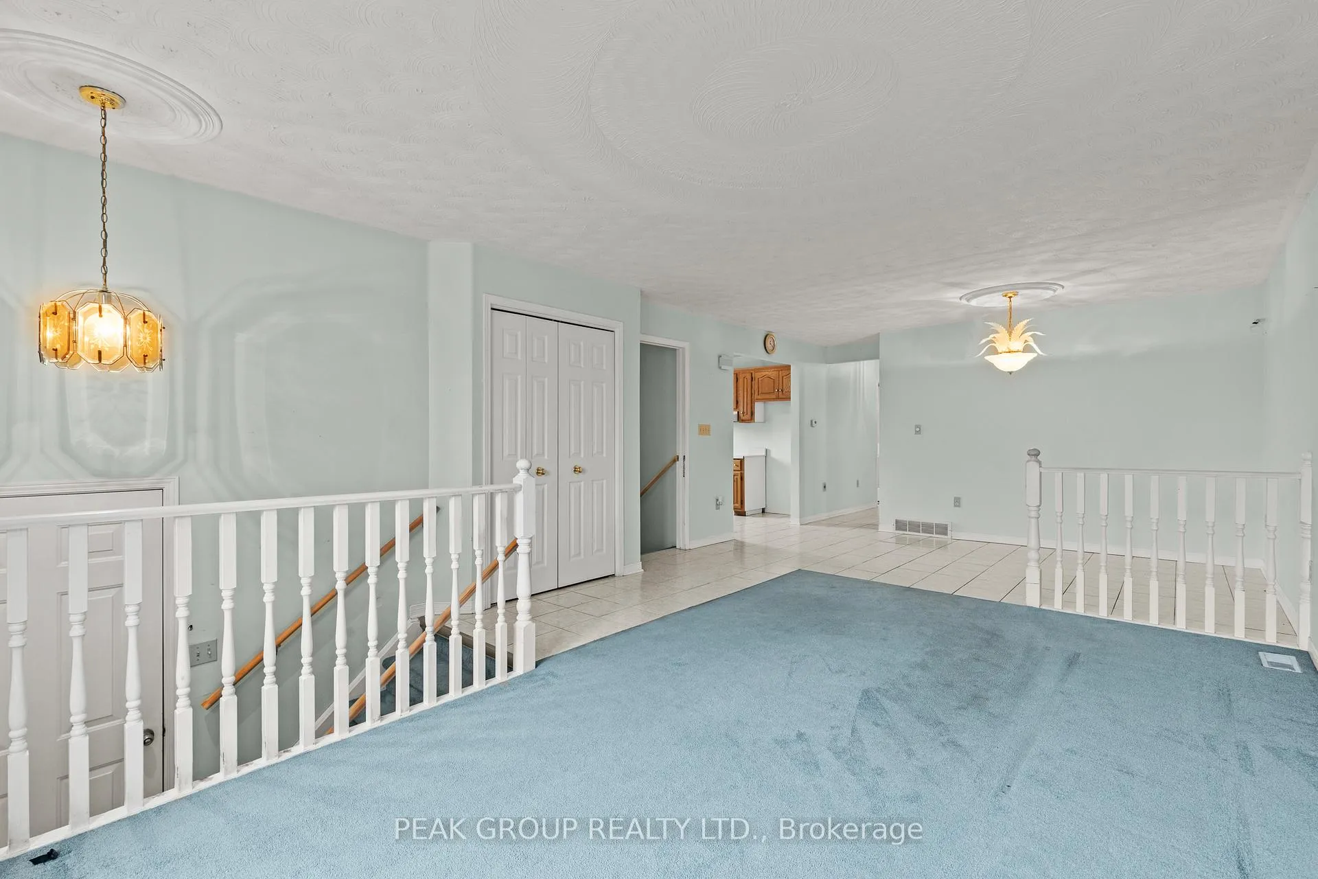 Photo 11 of 7953 Paddock Trail, Niagara Falls, Ascot — HOMEH