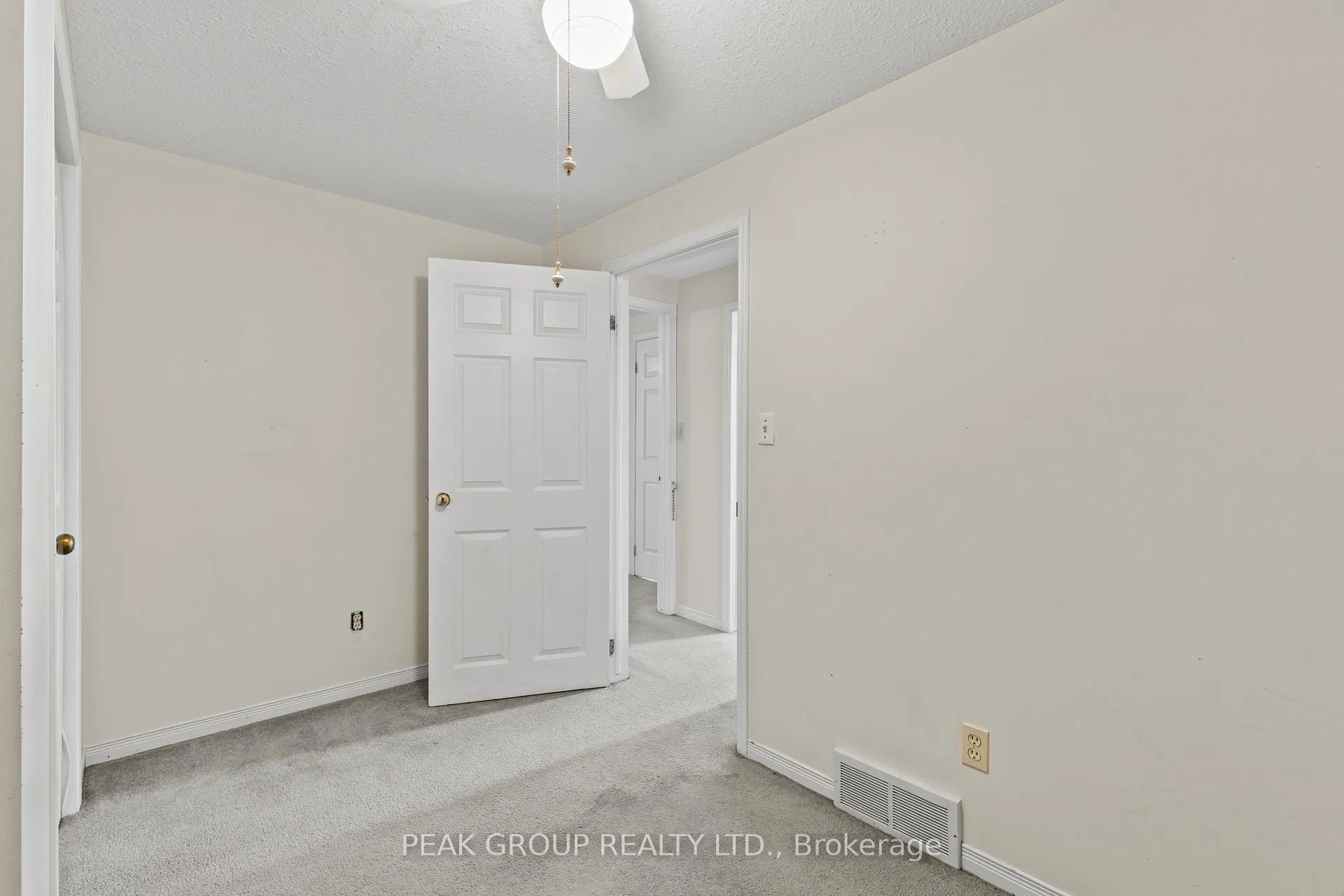 Photo 35 of 7953 Paddock Trail, Niagara Falls, Ascot — HOMEH