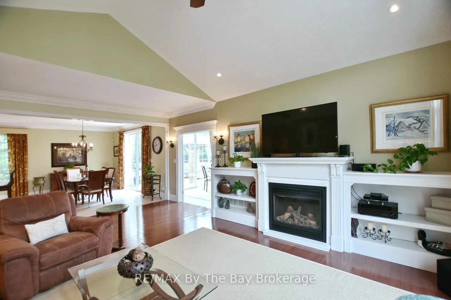 Photo 17 of 15 Lily Drive, Wasaga Beach — HOMEH