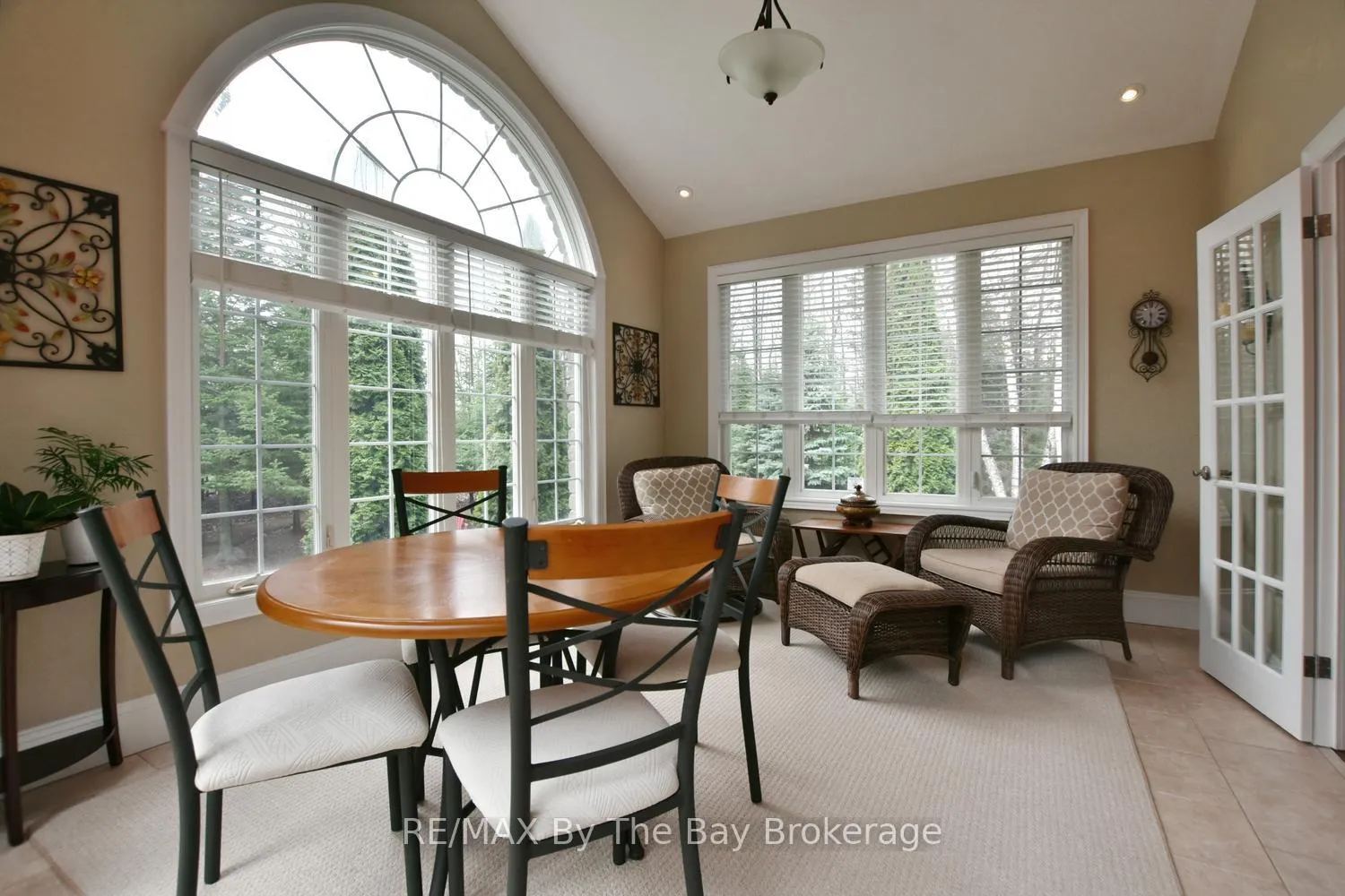 Photo 18 of 15 Lily Drive, Wasaga Beach — HOMEH