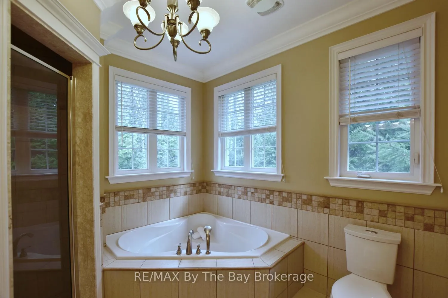 Photo 27 of 15 Lily Drive, Wasaga Beach — HOMEH