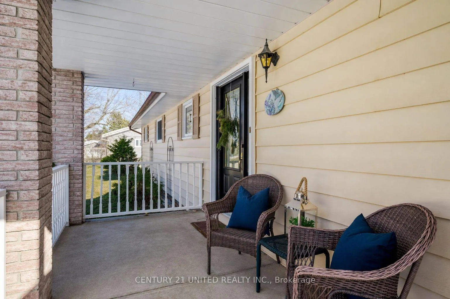 Photo 3 of 1 Lakeshore Boulevard, Selwyn — HOMEH
