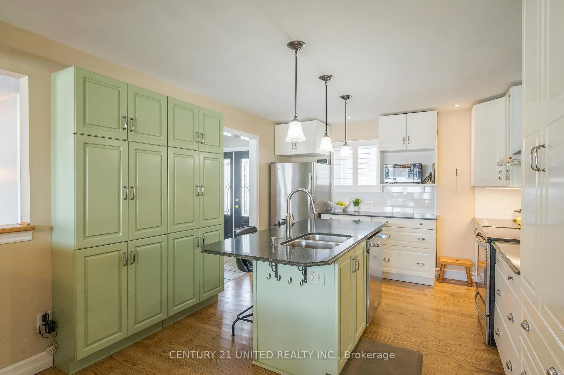 Photo 5 of 1 Lakeshore Boulevard, Selwyn — HOMEH
