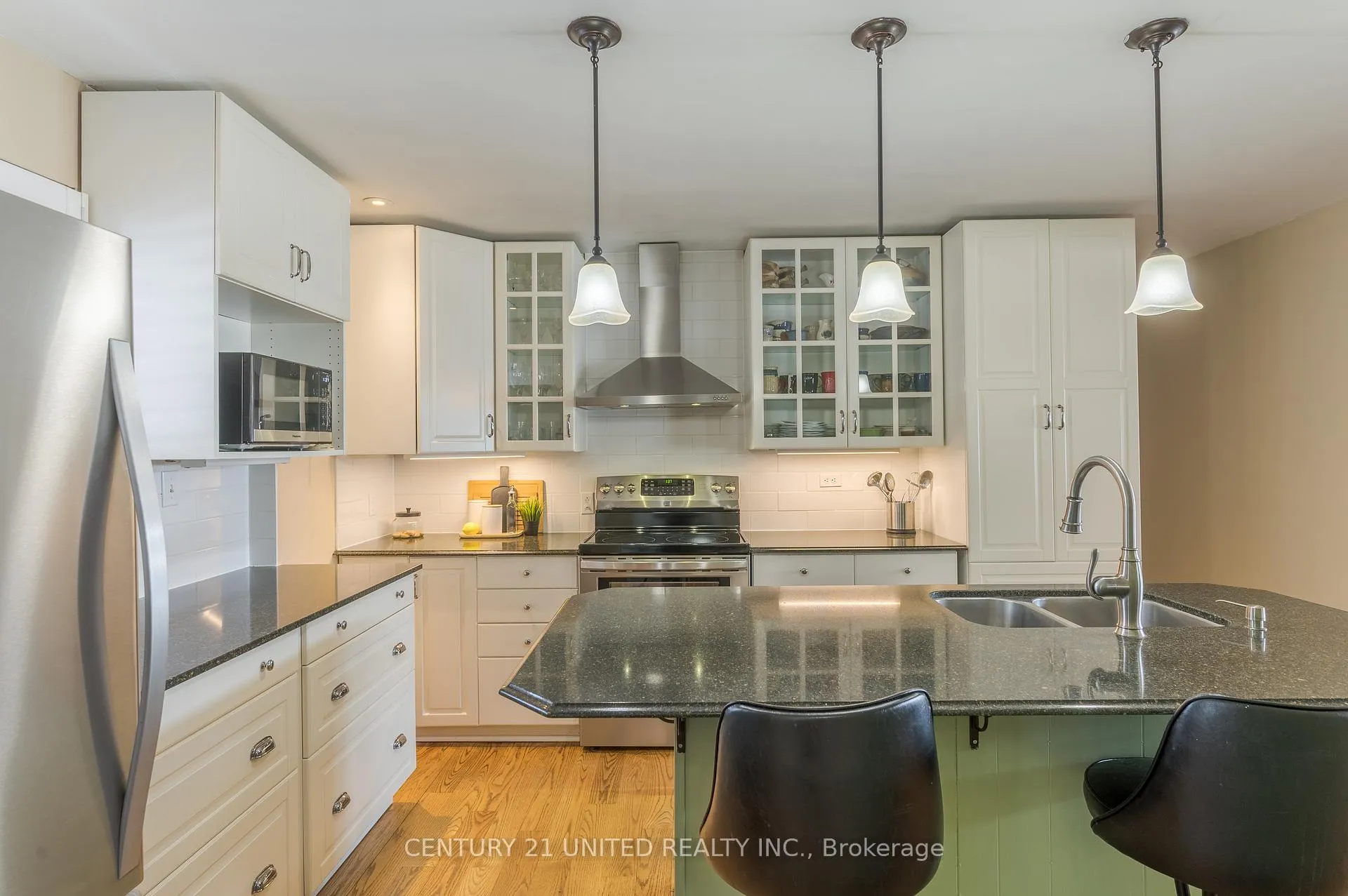Photo 8 of 1 Lakeshore Boulevard, Selwyn — HOMEH