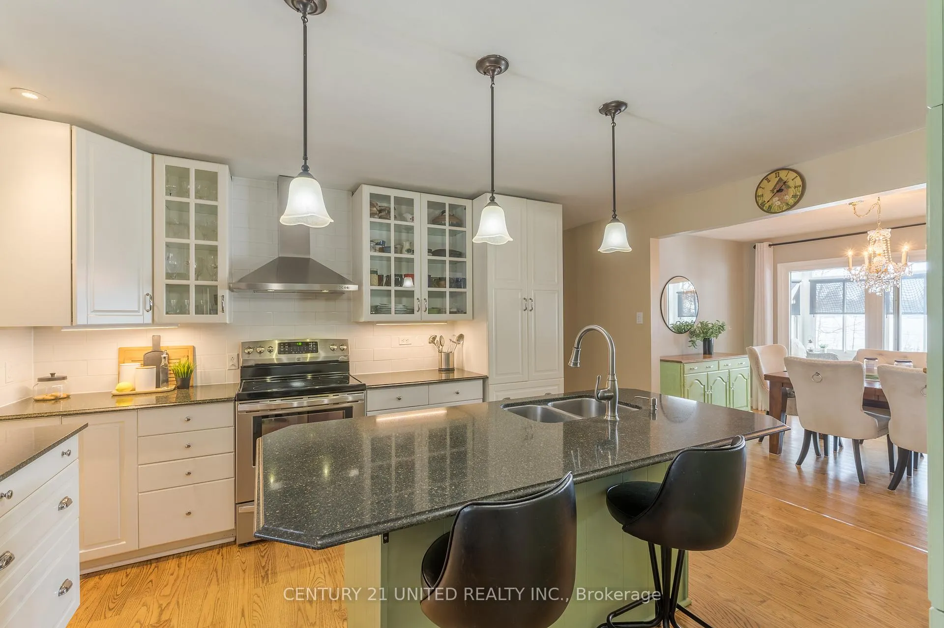 Photo 9 of 1 Lakeshore Boulevard, Selwyn — HOMEH
