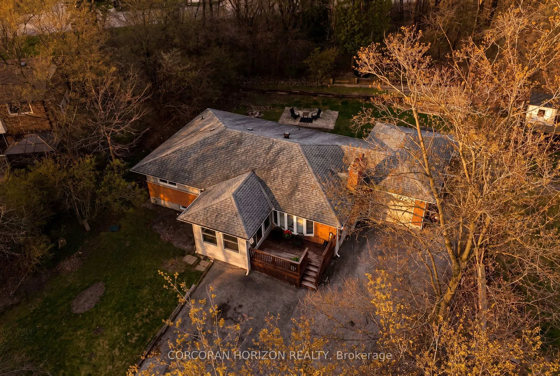 Photo of 7226 Wellington Road