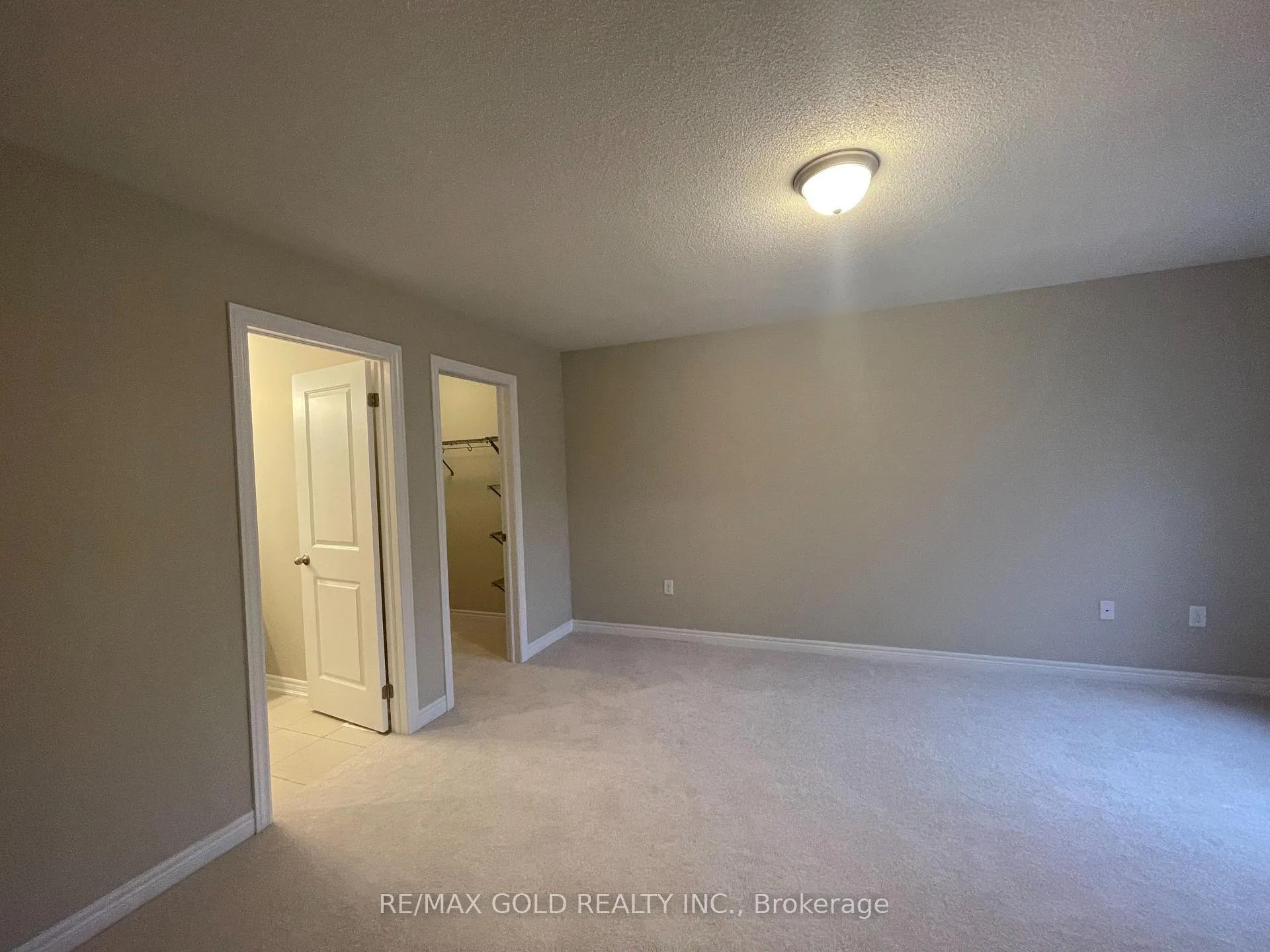 Photo 17 of Unit Upper Lvl, 7 Junior Road, Brampton, Northwest Brampton — HOMEH