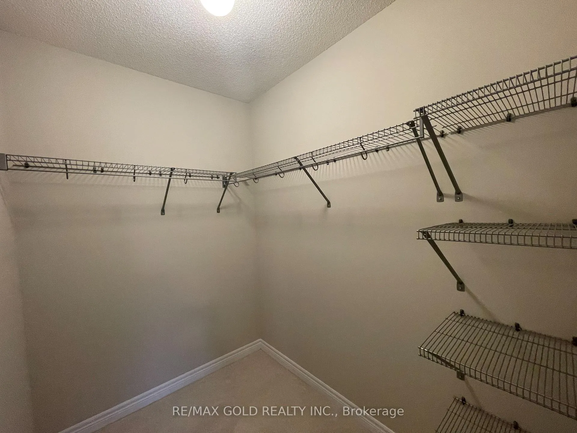 Photo 18 of Unit Upper Lvl, 7 Junior Road, Brampton, Northwest Brampton — HOMEH