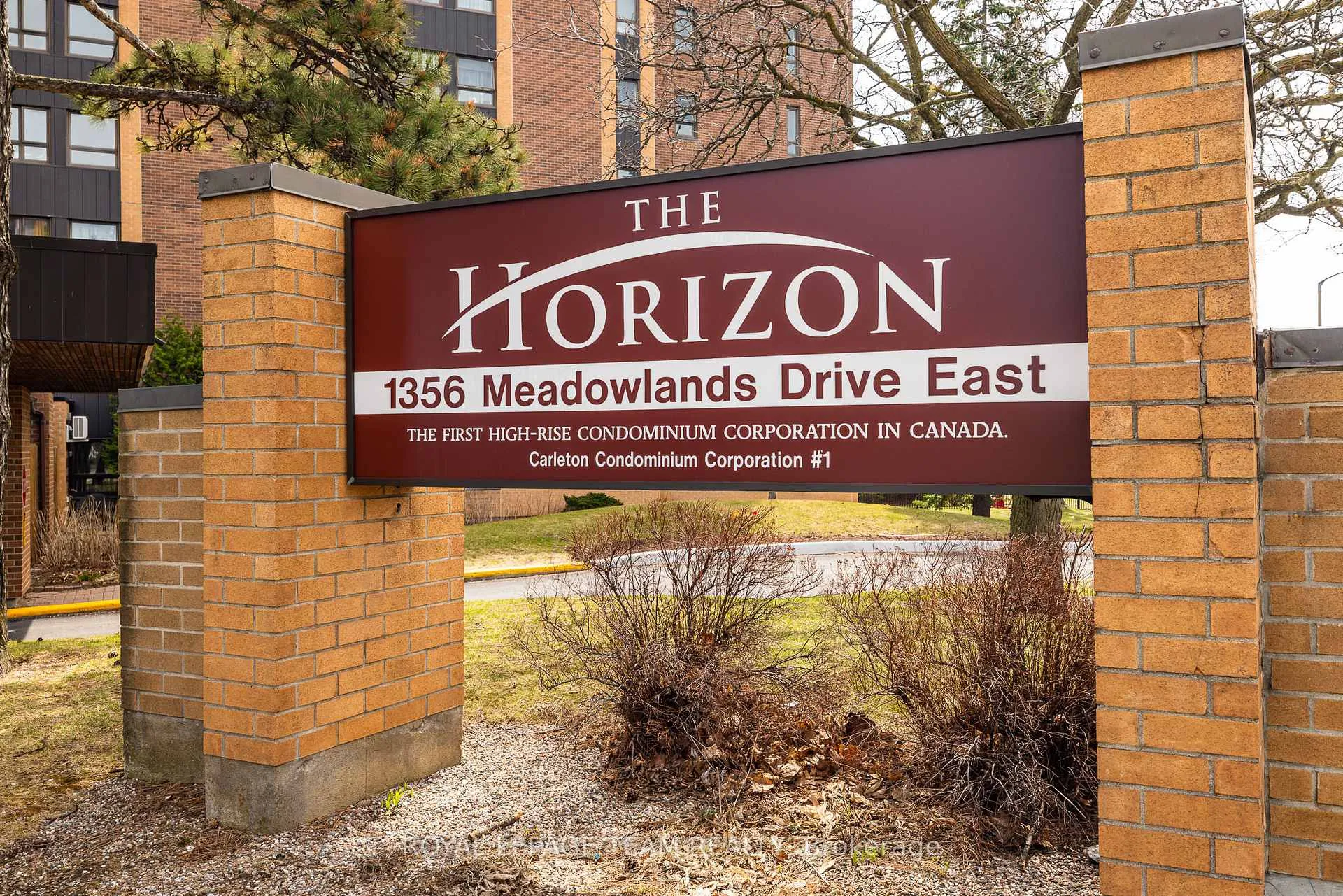 Photo 2 of Unit 701, 1356 Meadowlands Drive E, Ottawa, Borden Farm/Stewart Farm/Carleton Heights/Parkwood Hills — HOMEH