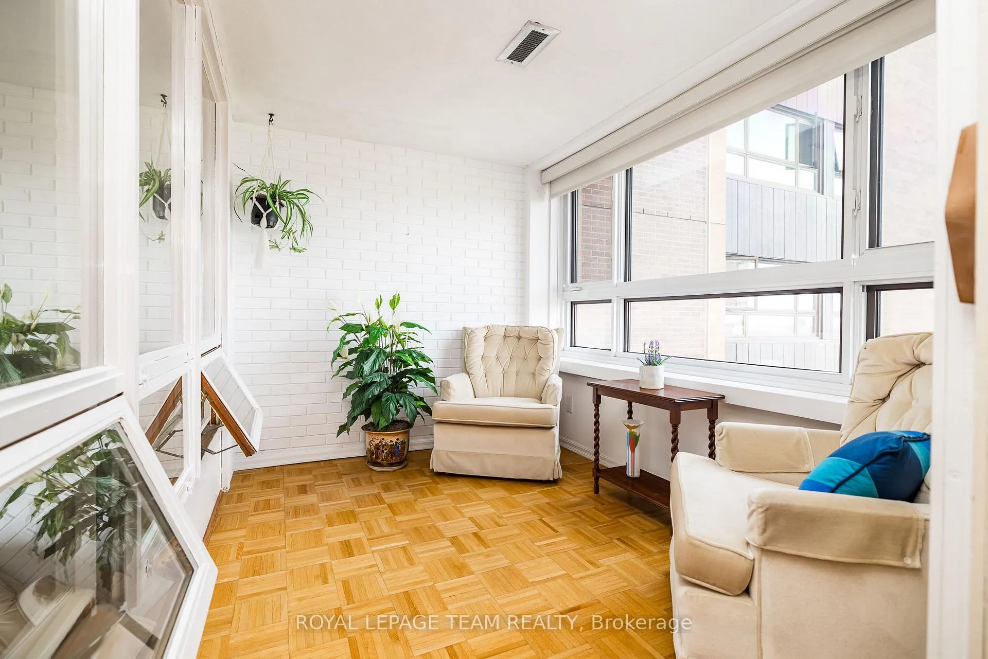 Photo 11 of Unit 701, 1356 Meadowlands Drive E, Ottawa, Borden Farm/Stewart Farm/Carleton Heights/Parkwood Hills — HOMEH